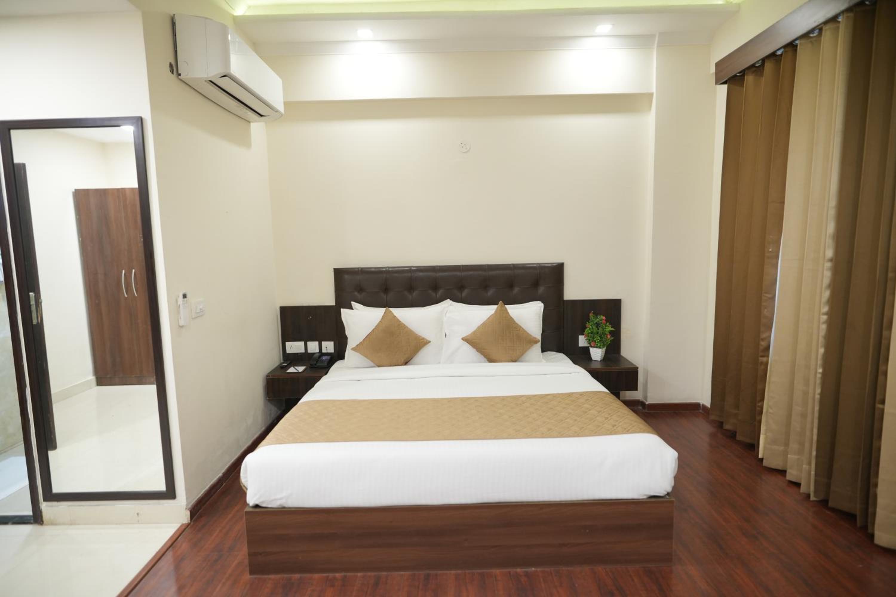 Executive Room photo 2