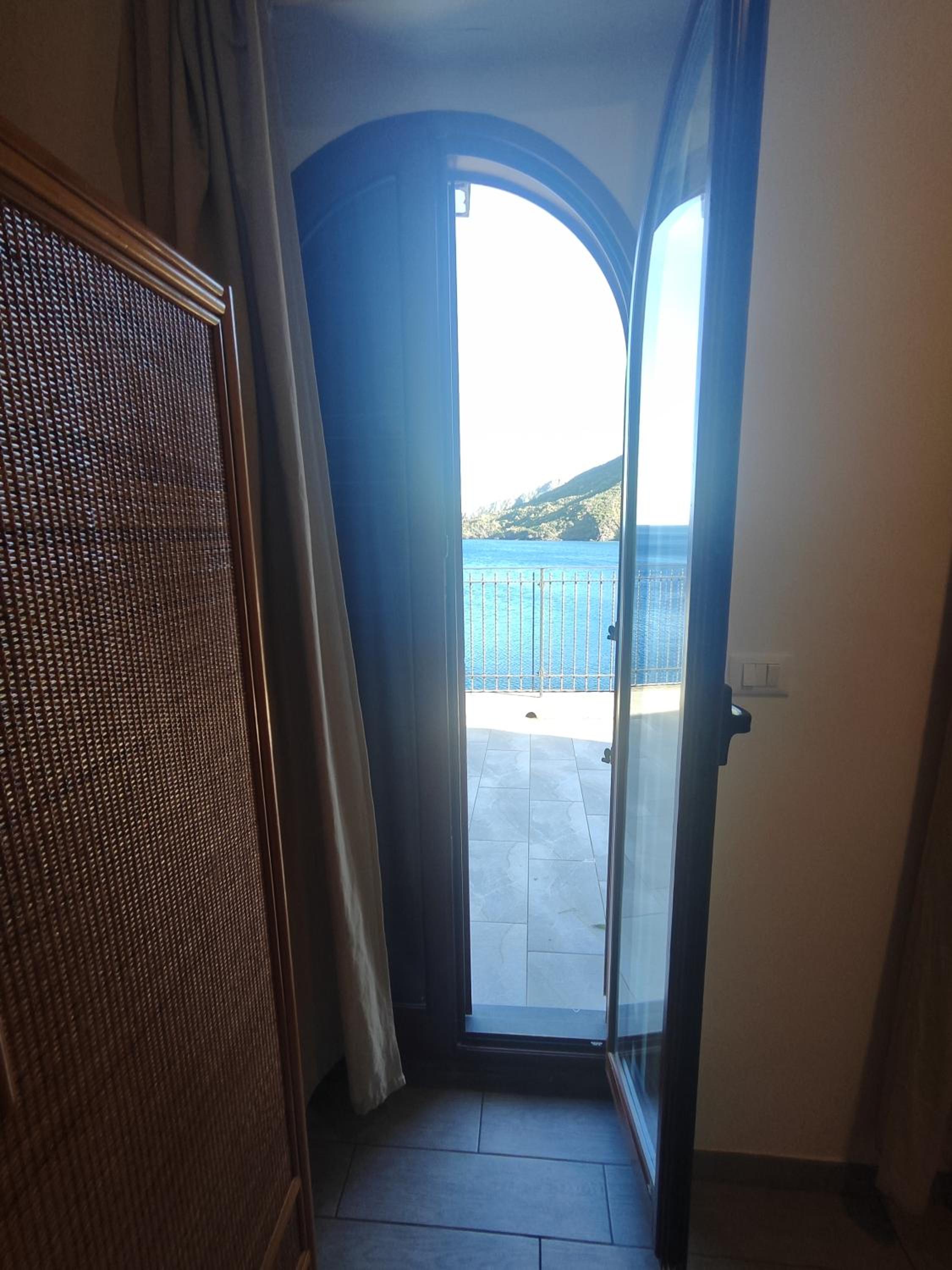 Superior Double Room with Sea View photo 3