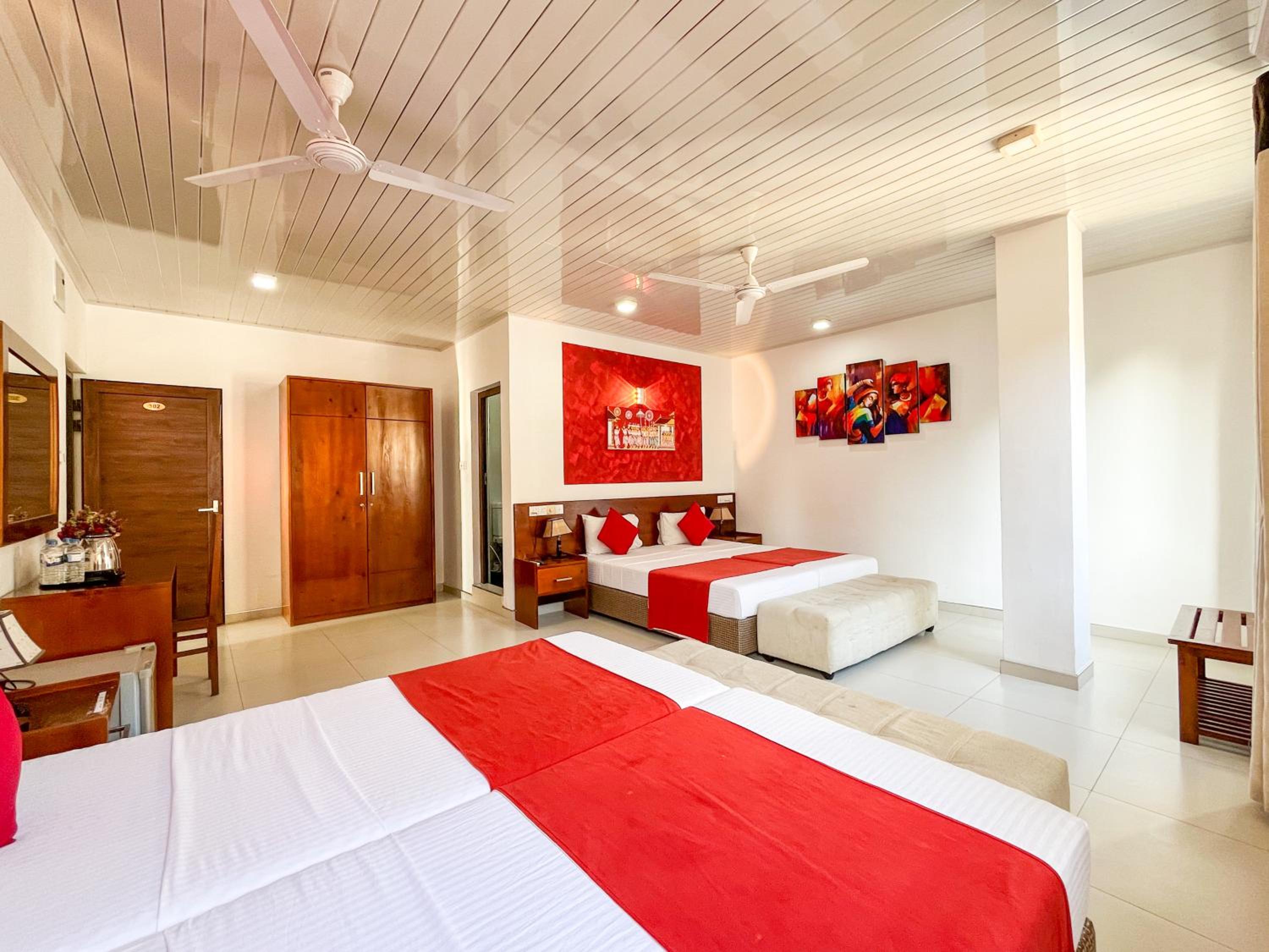 Superior Quadruple Room photo 3