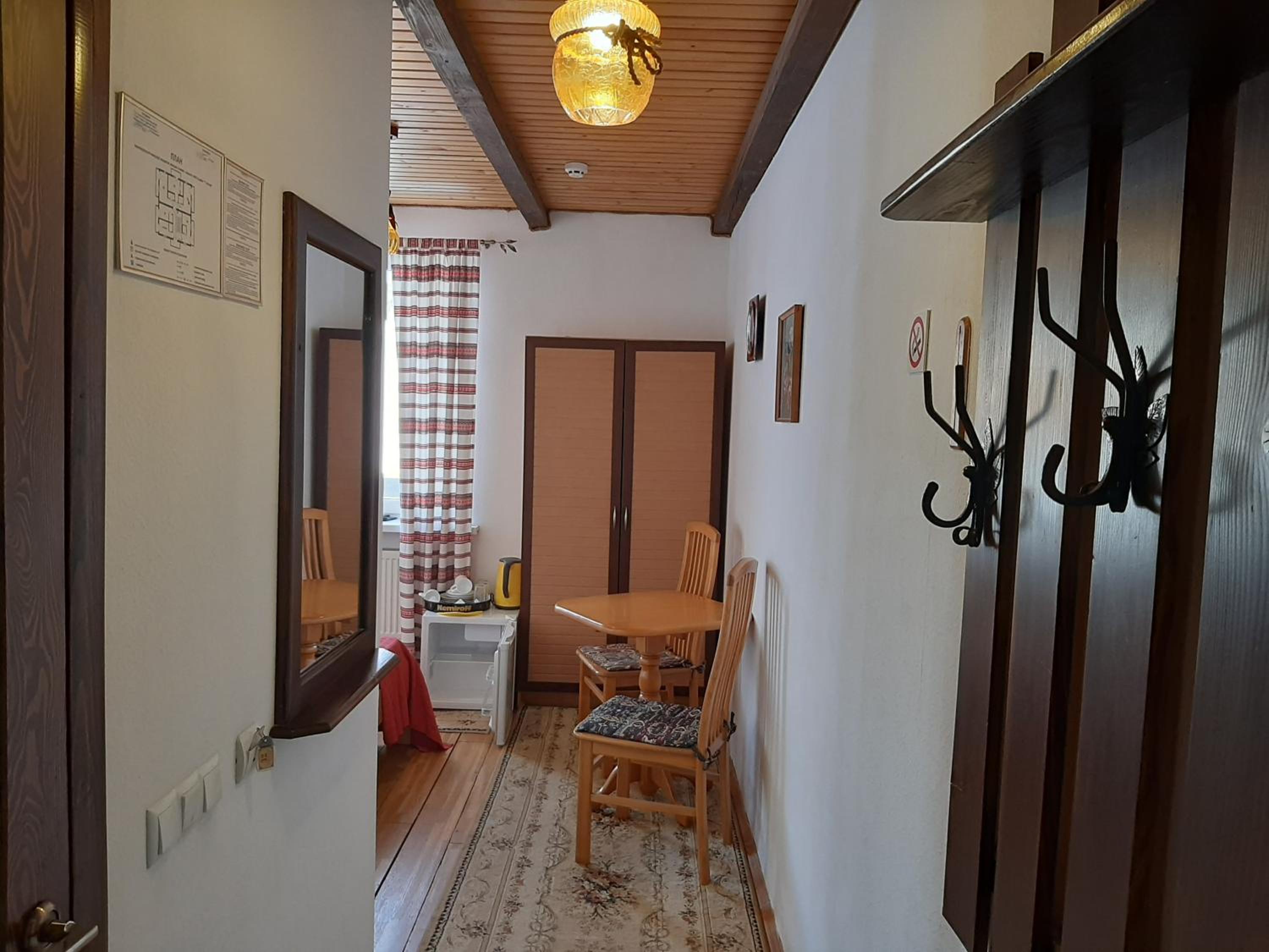 Standard Triple Room photo 2