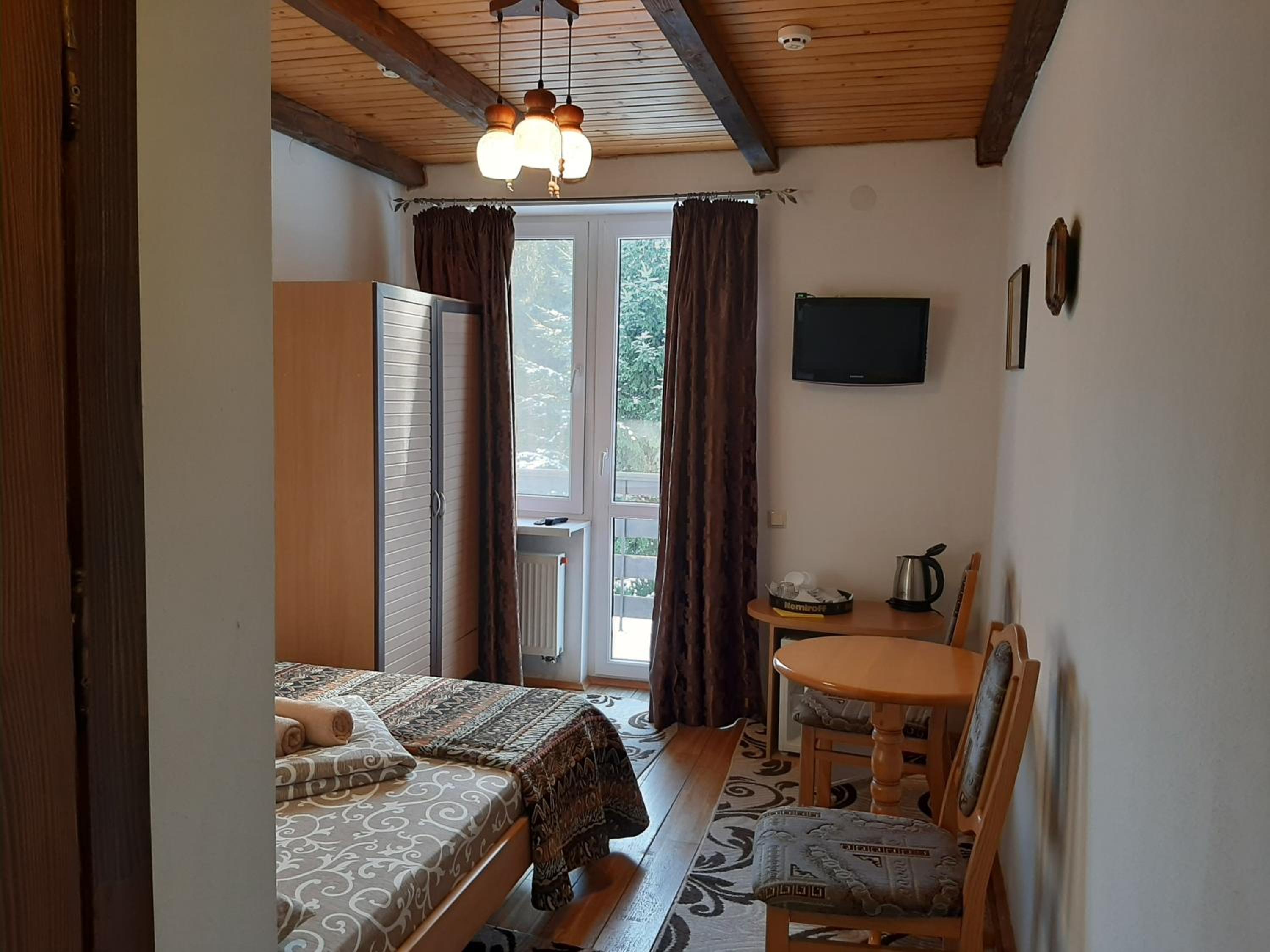 Standard Double or Twin Room photo 2