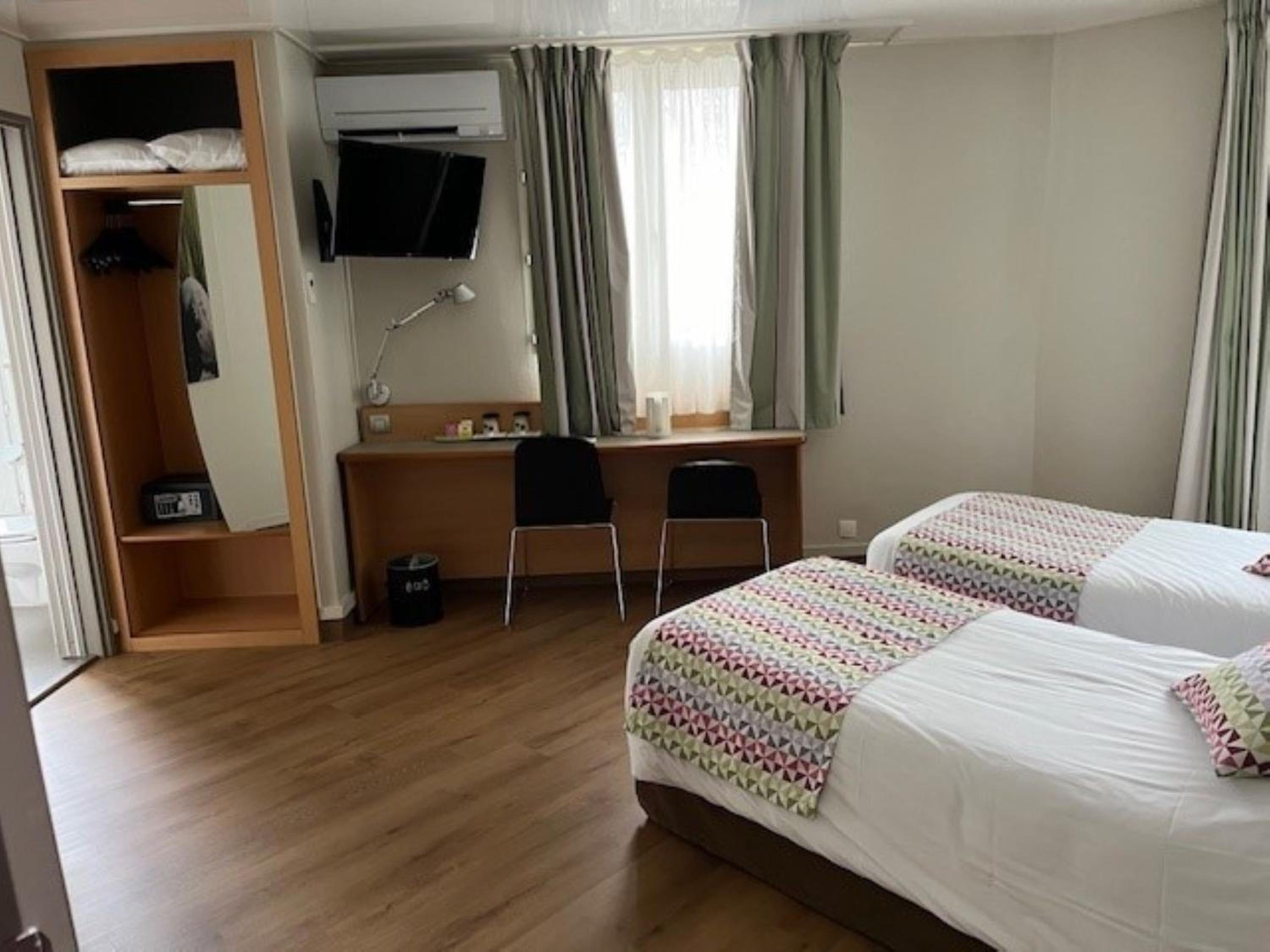 Twin Room photo 2
