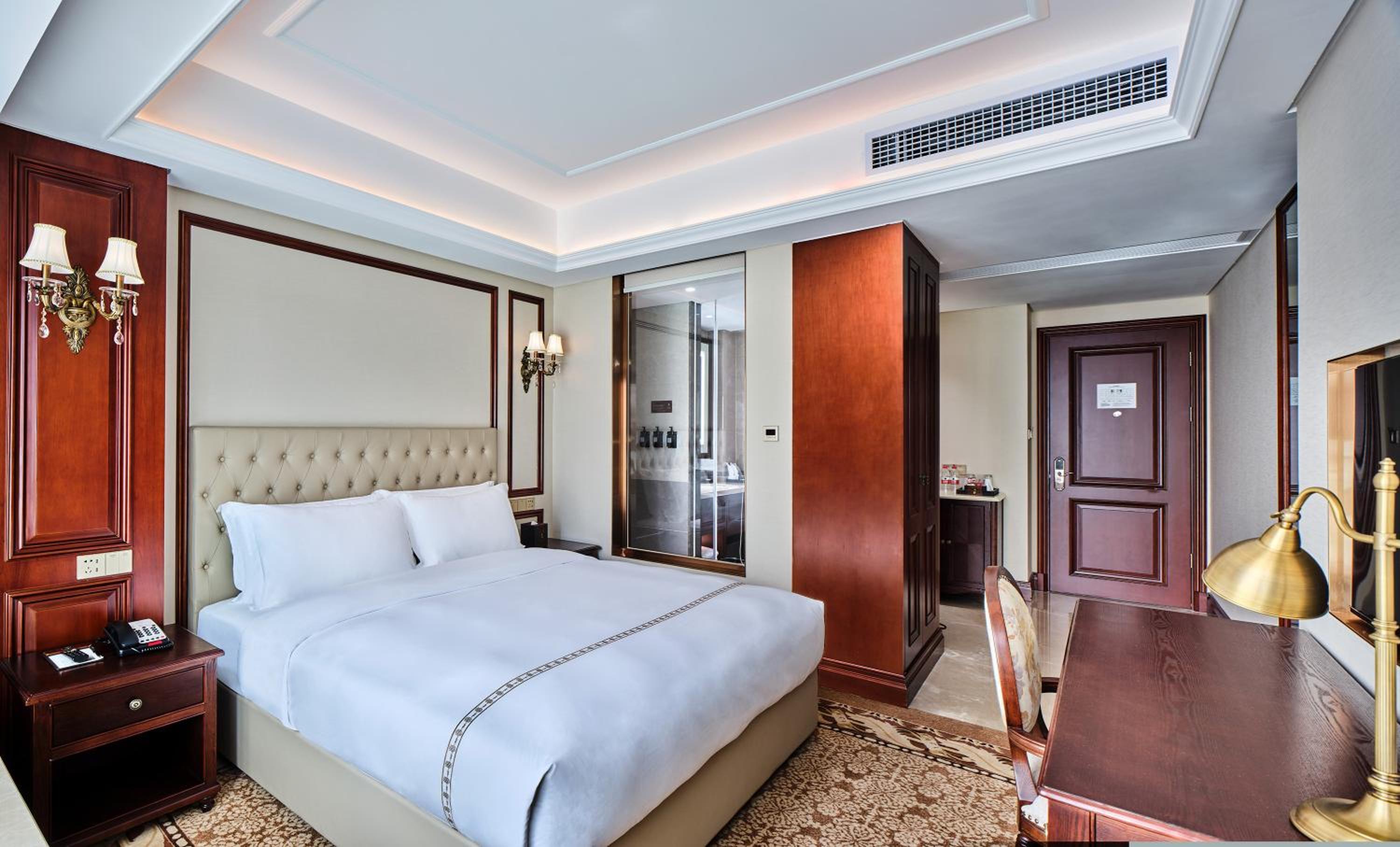 Superior King Room photo 1