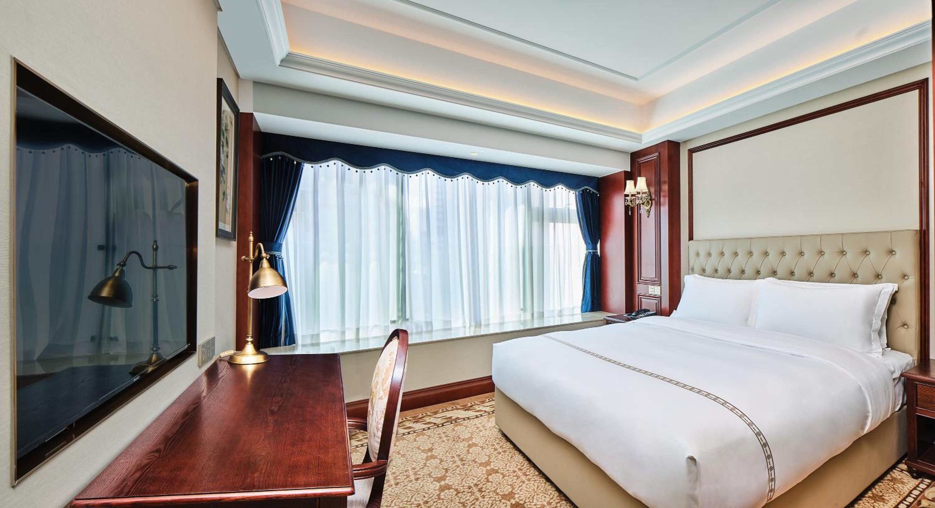 Superior King Room photo 2