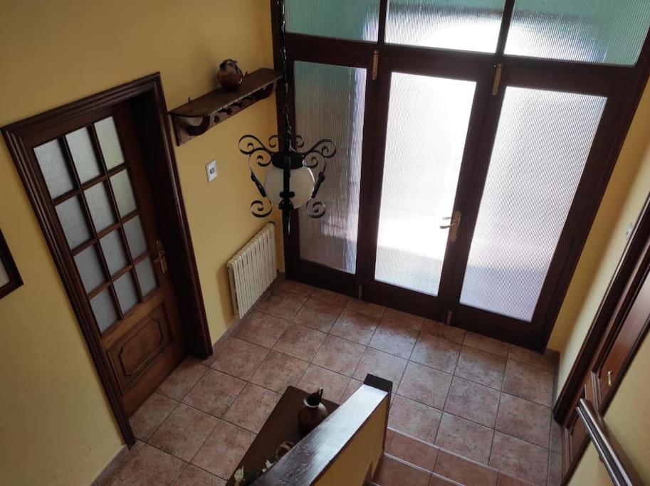 Four-Bedroom House photo 3