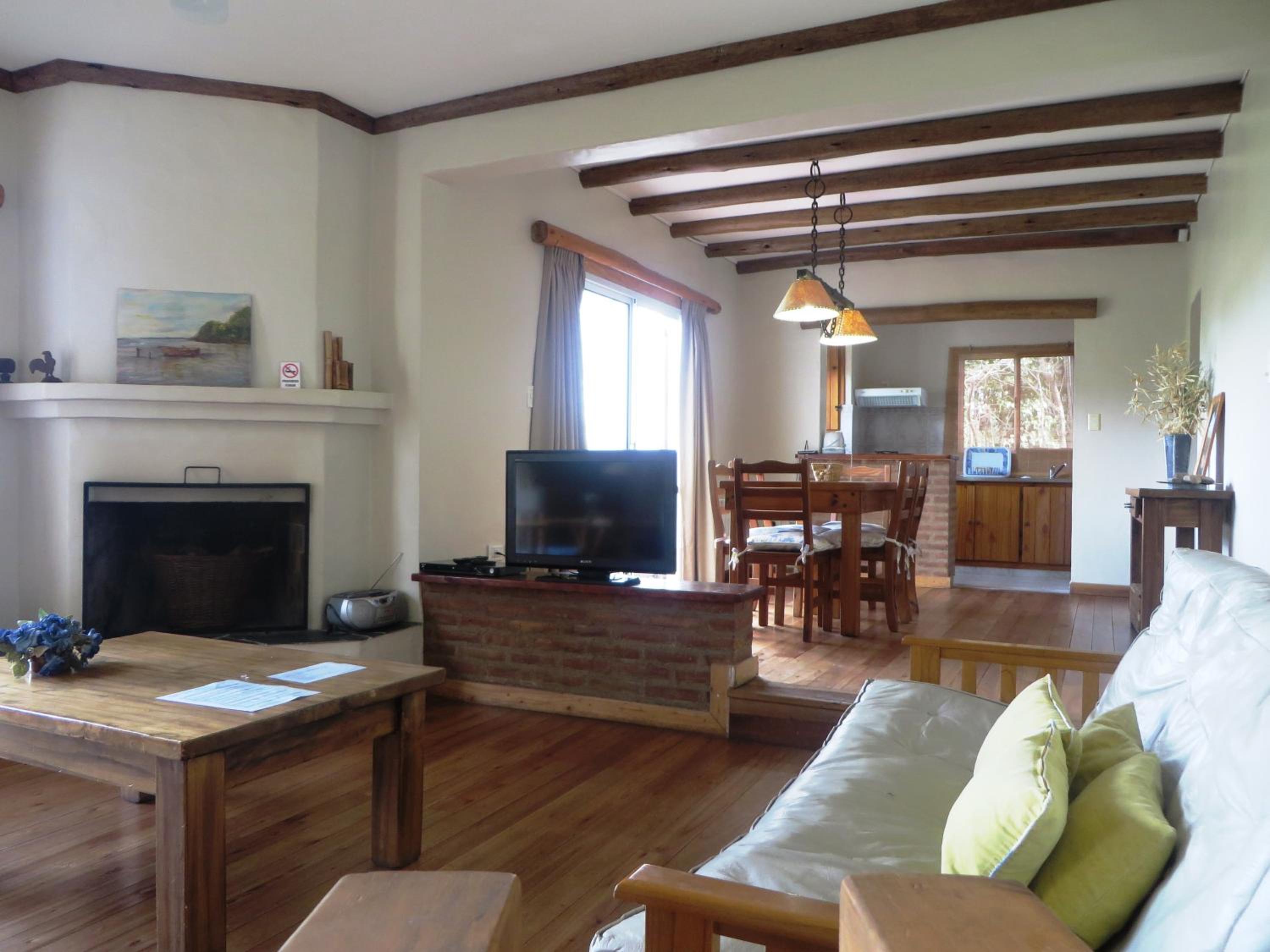 Superior Two-Bedroom House photo 1