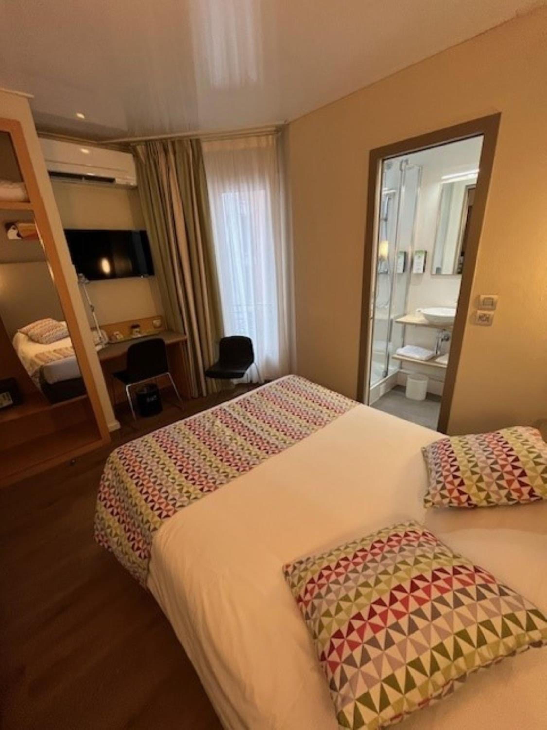 Single Room photo 2
