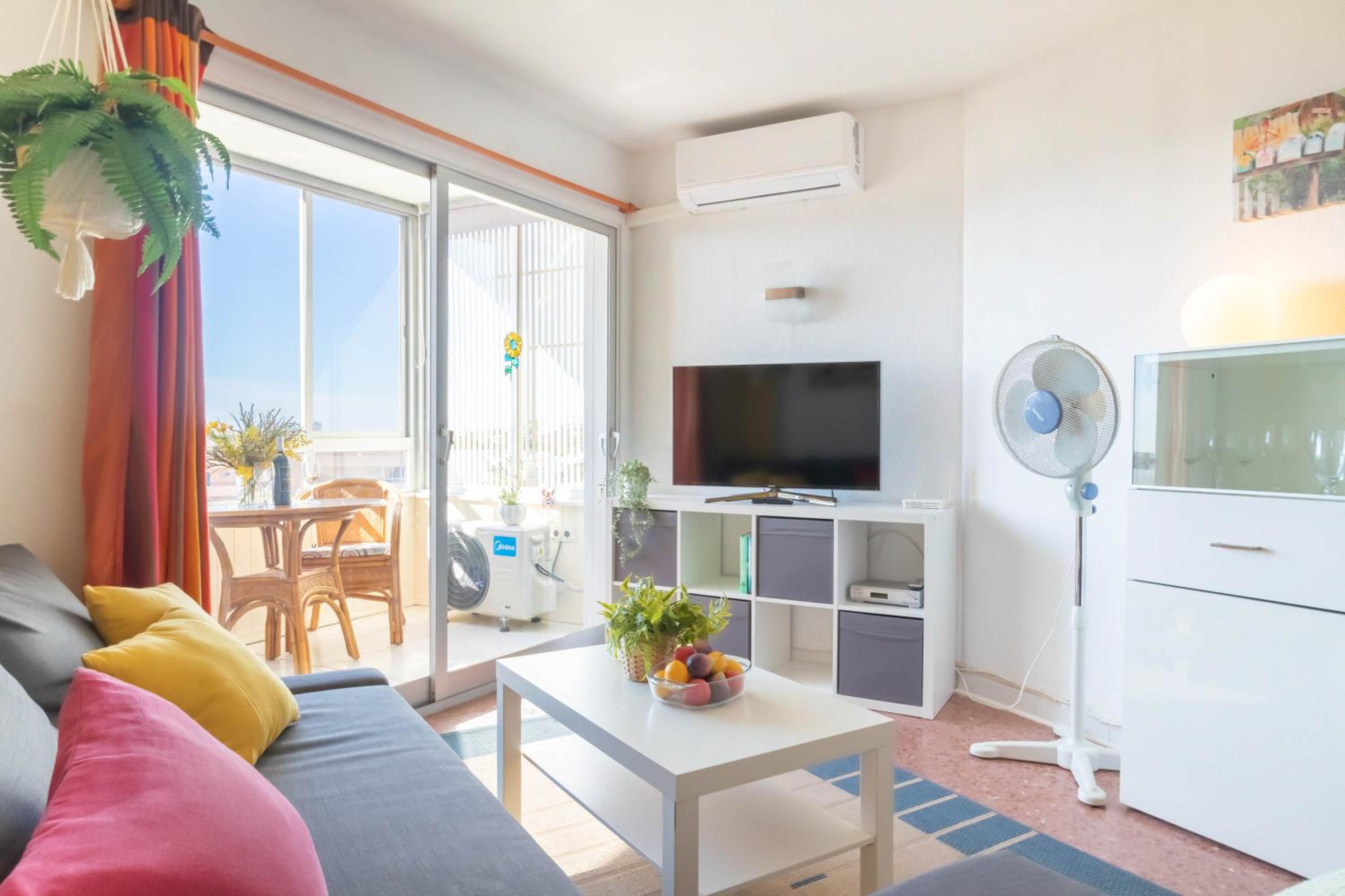 Estudio con terraza