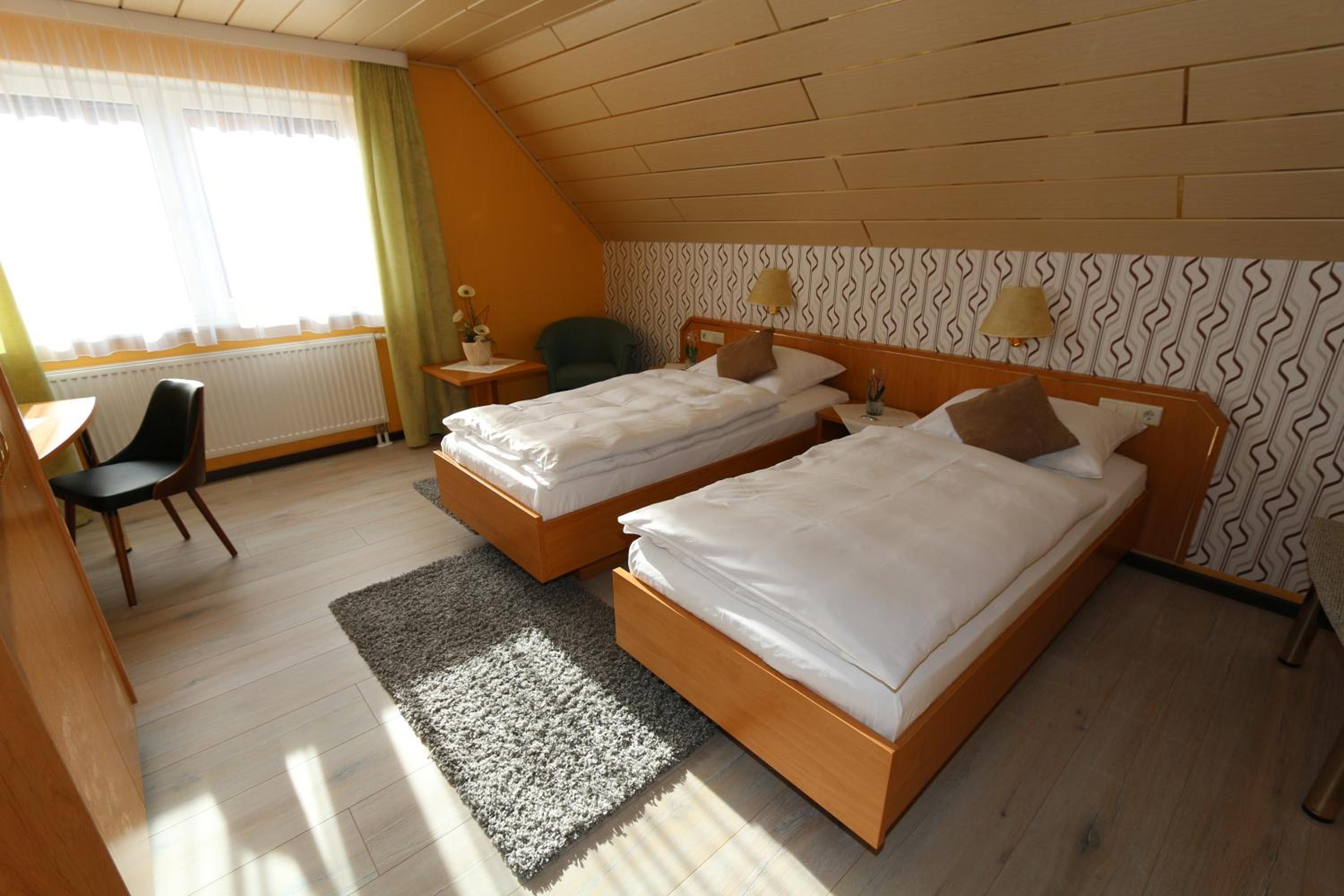 Double or Twin Room - Photo 5