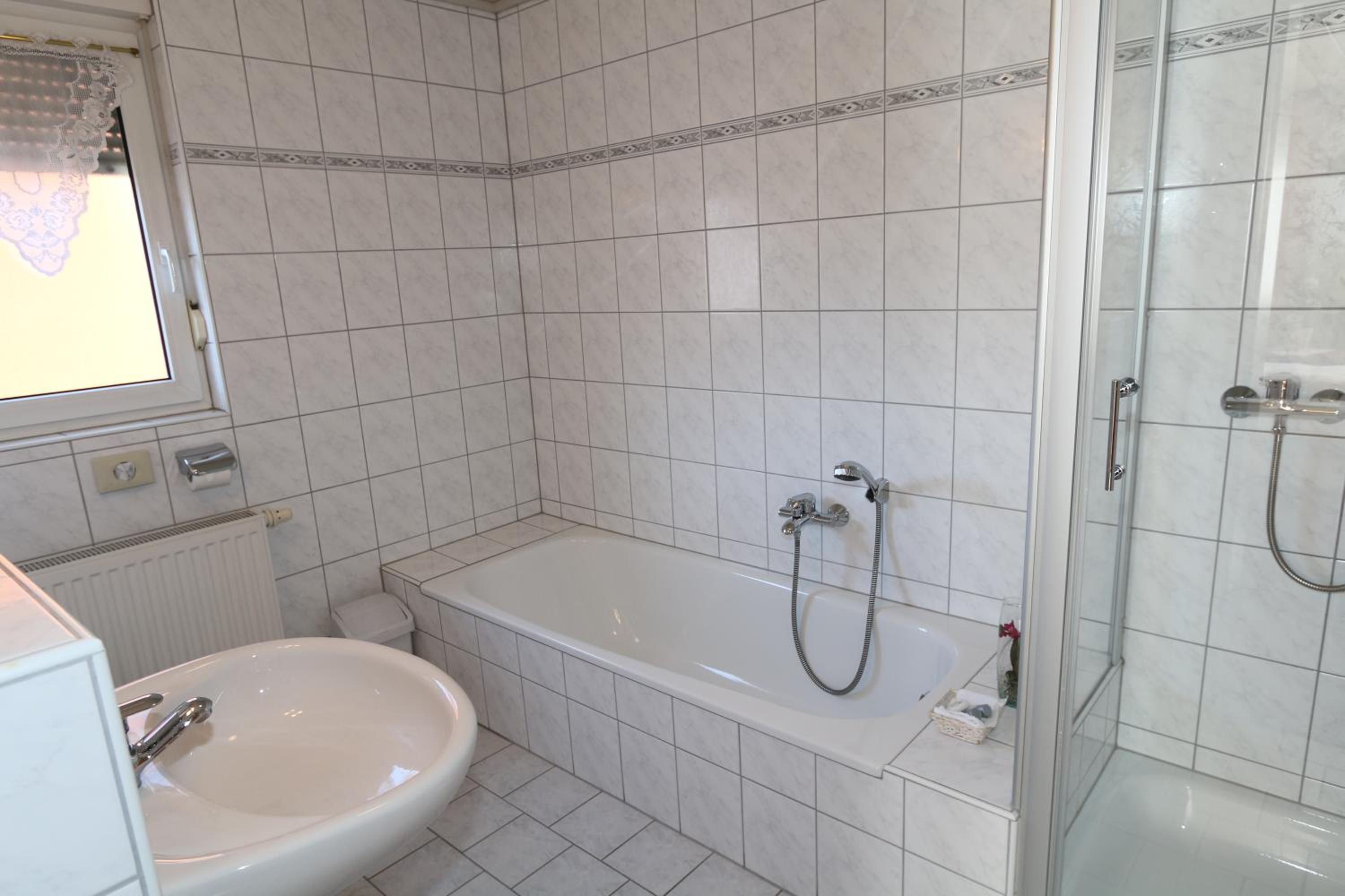 Double or Twin Room - Photo 3