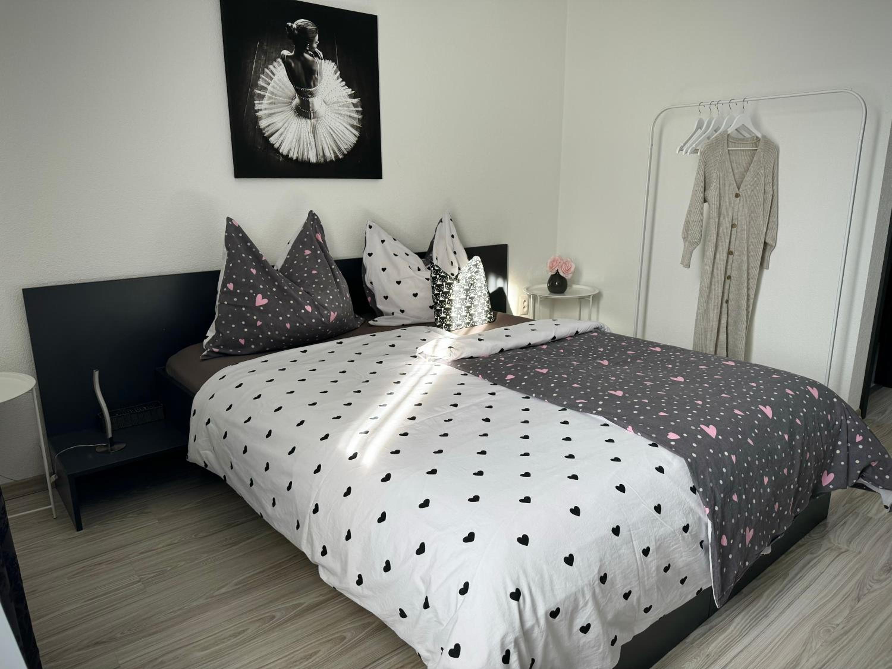 Standard Double or Twin Room - Photo 2
