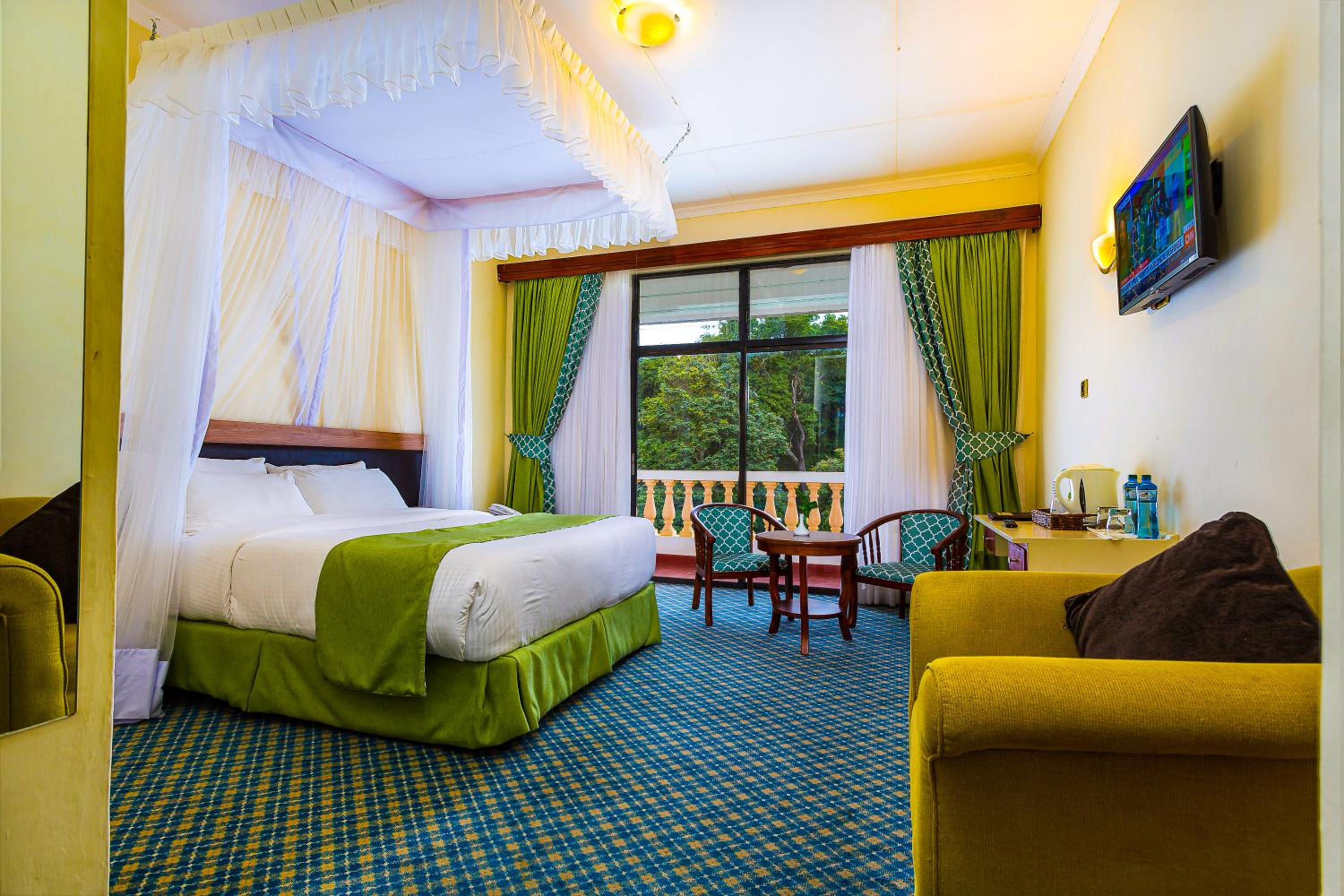 Deluxe Double or Twin Room photo 1