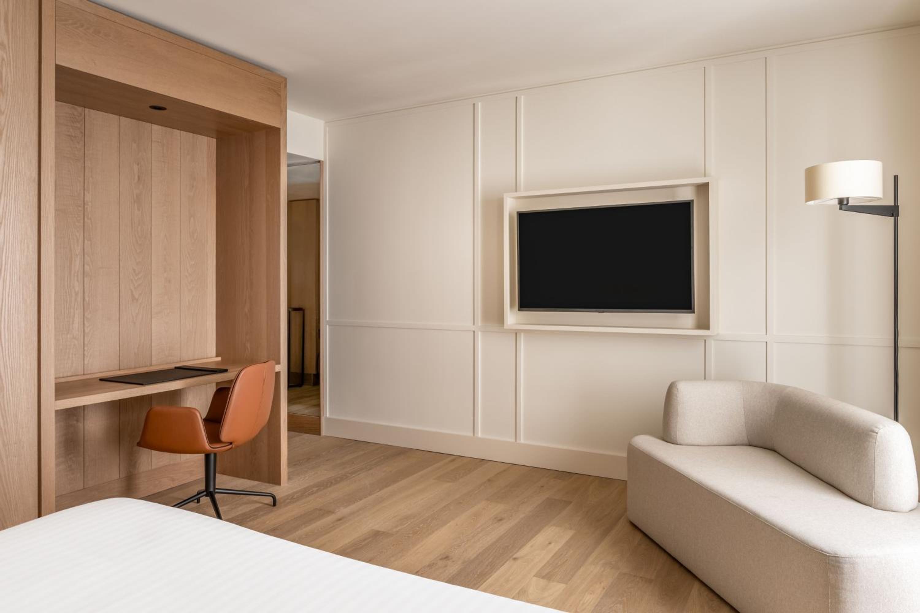Premium Large Room - M Club Lounge Access photo 2