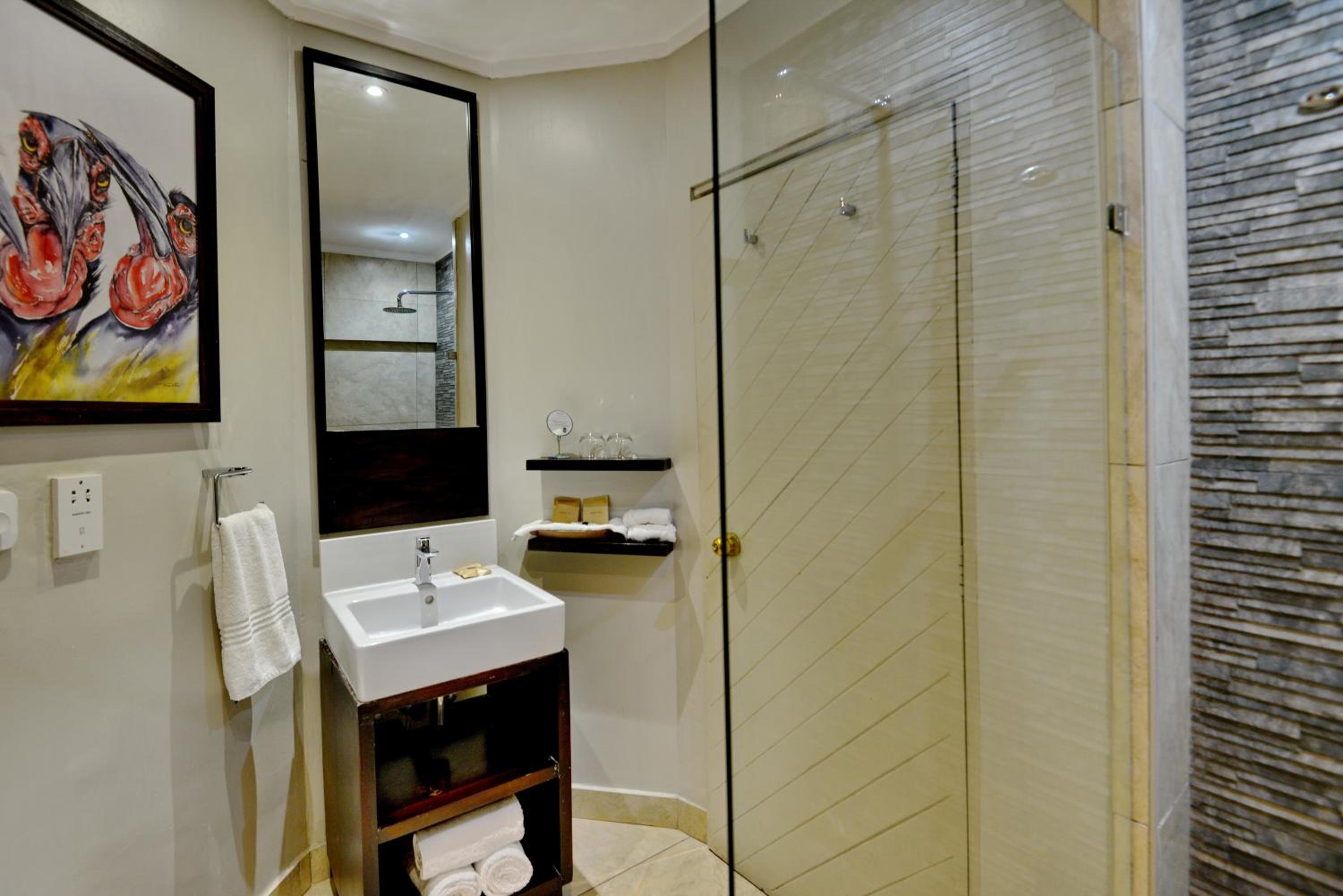 Standard Double Room - Photo 2