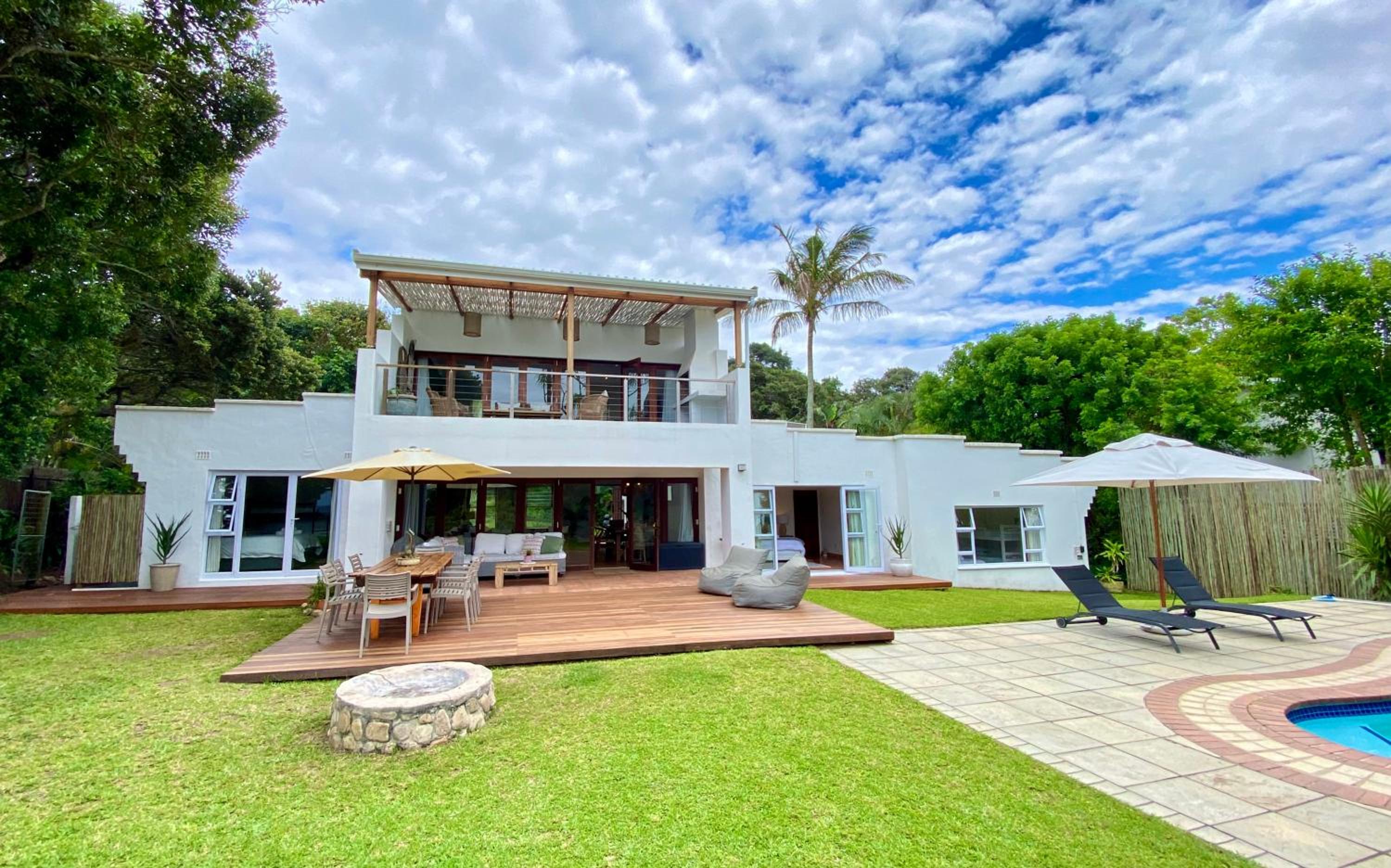Villa photo 2
