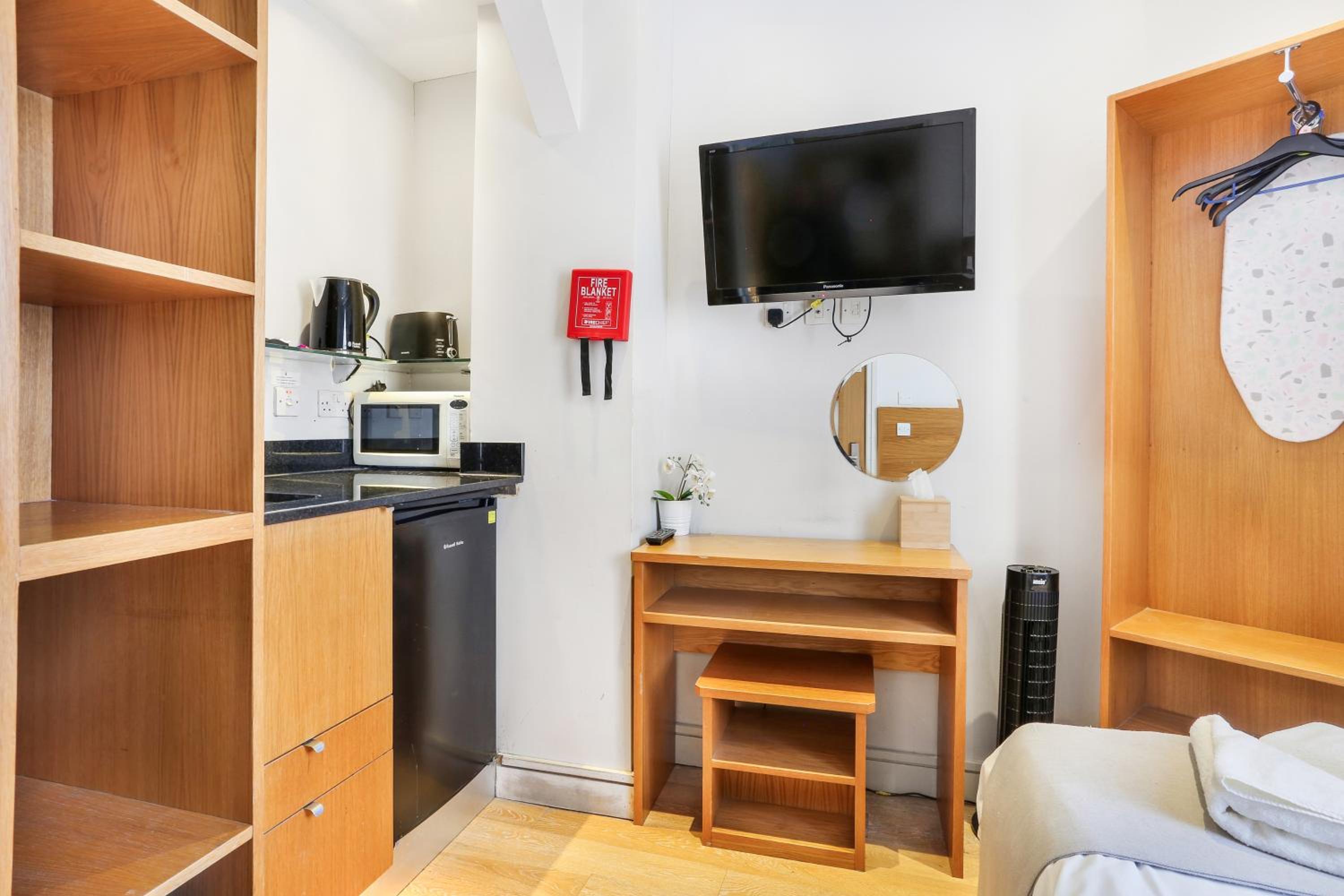 Single Room photo 3