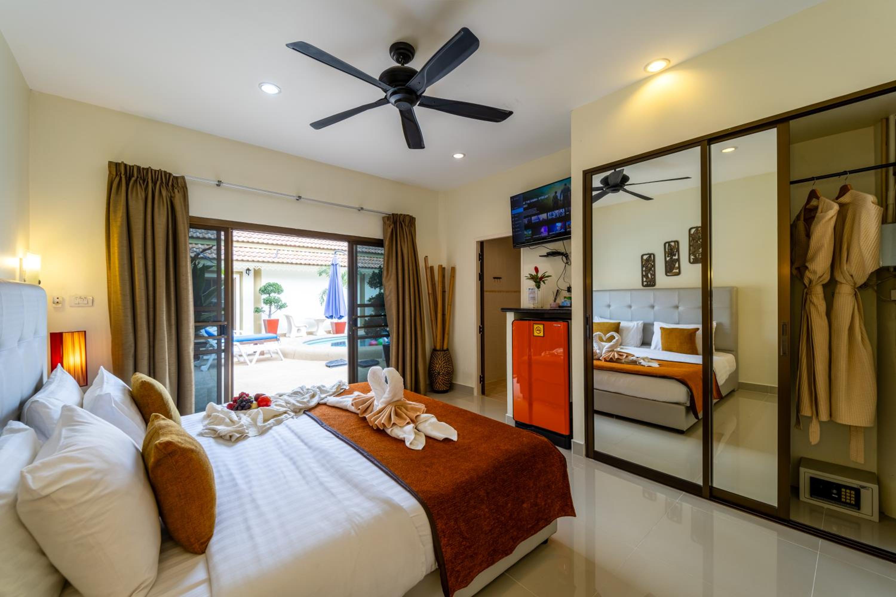 Villa photo 3