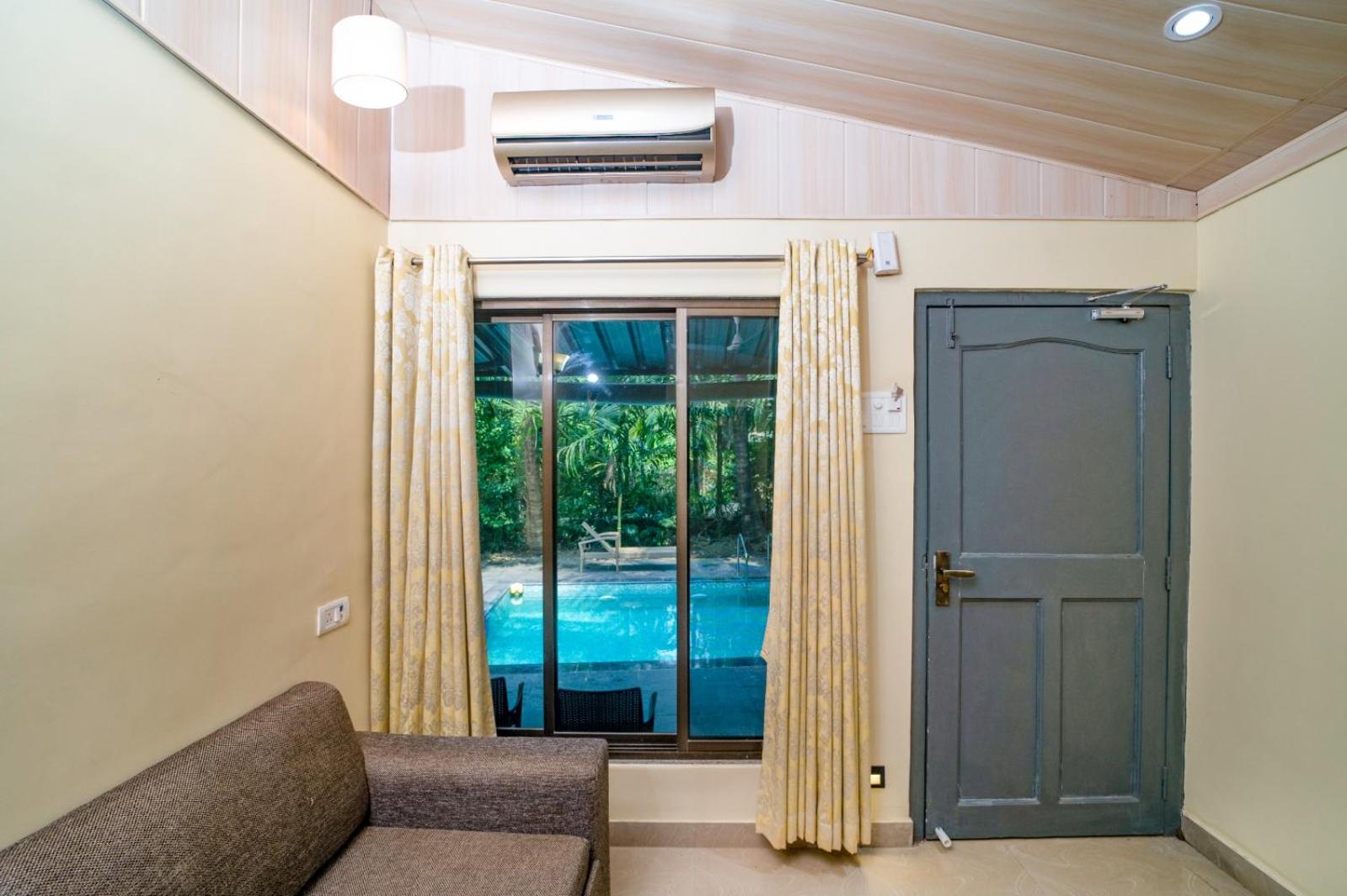 Suite with Private Pool