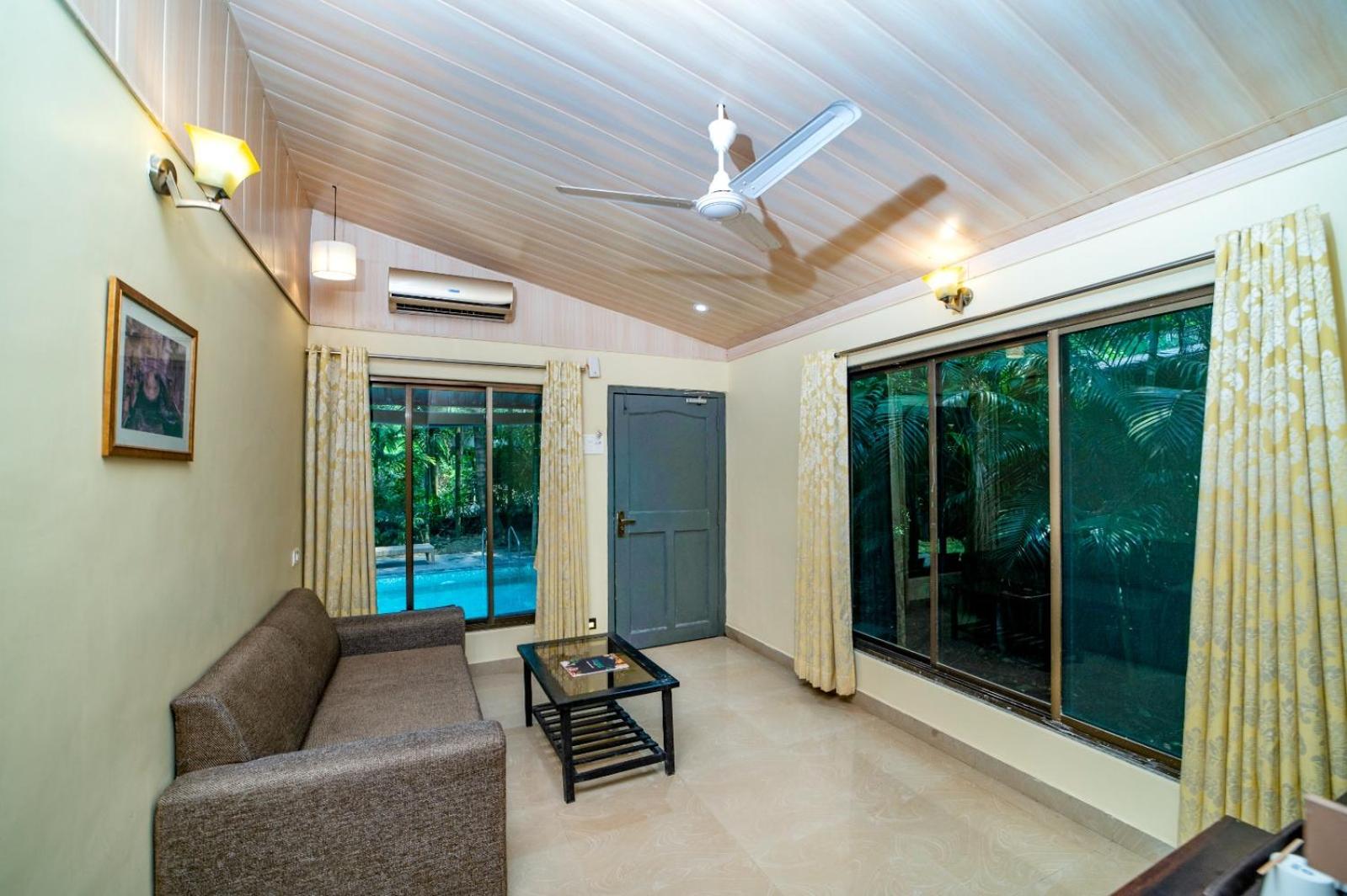 Suite with Private Pool photo 3
