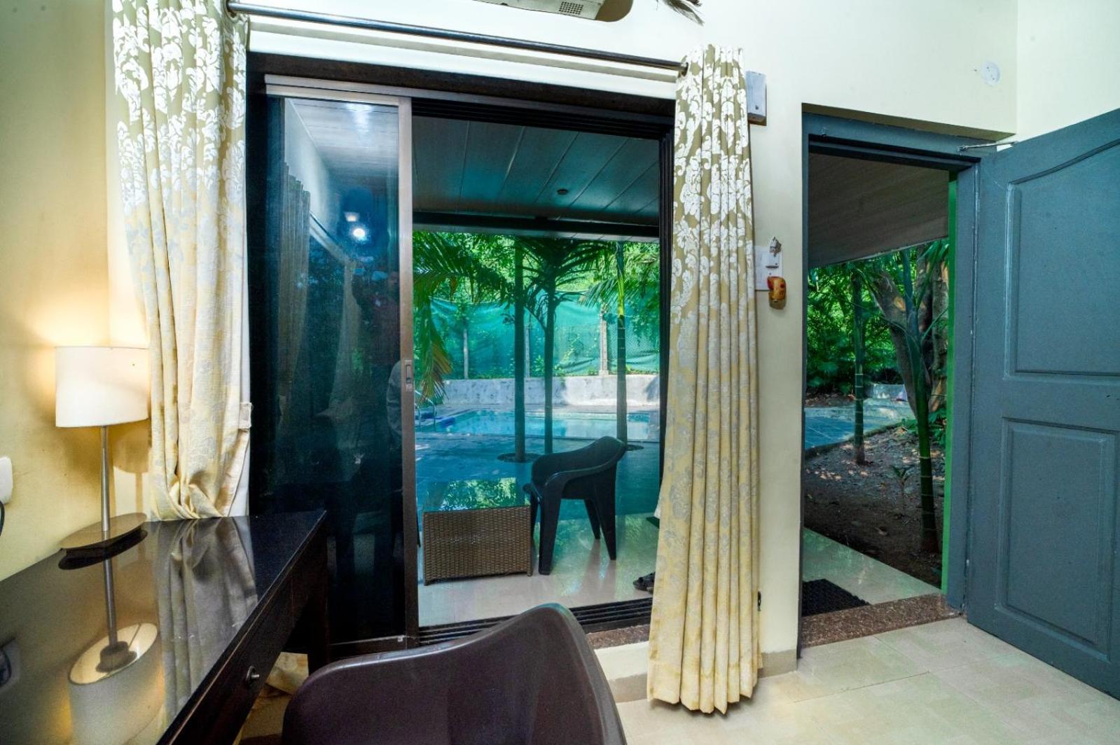 Suite with Private Pool photo 2