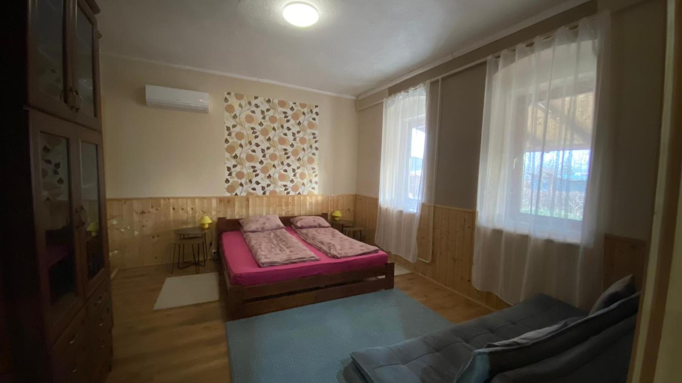 Double Room - Photo 3