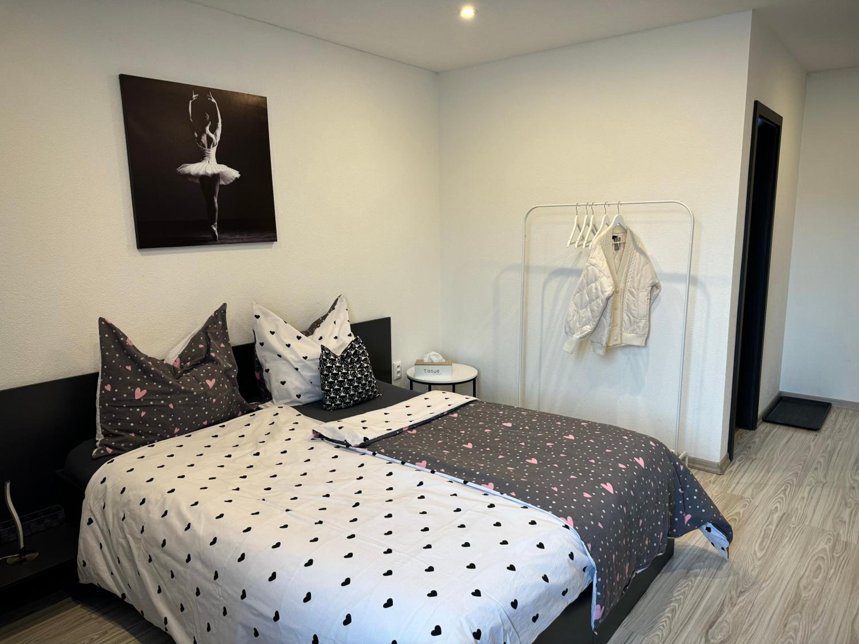 Superior Double or Twin Room - Photo 3