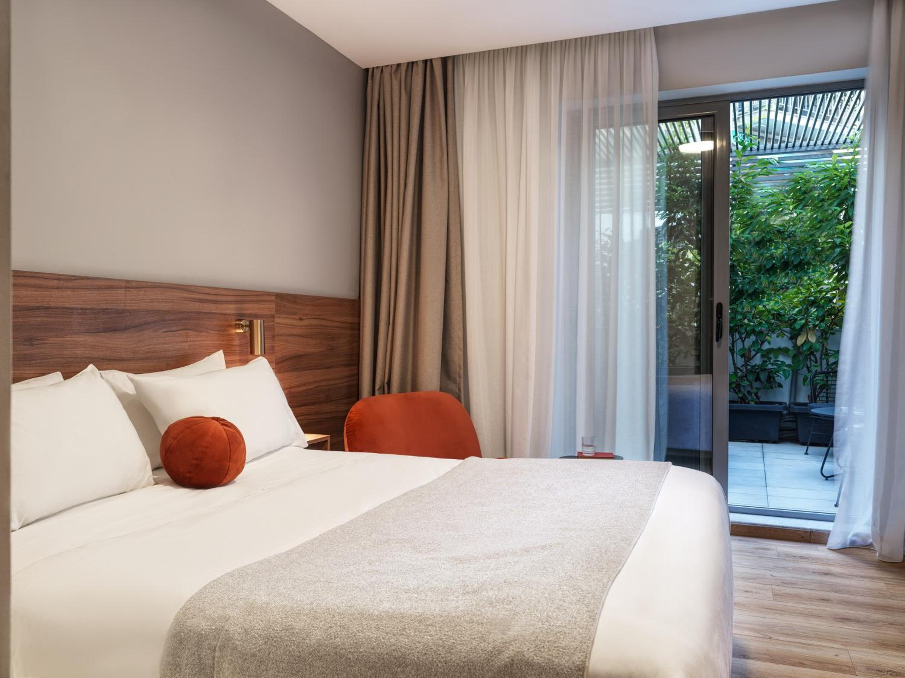 Junior Suite with private Hot Tub and Balcony