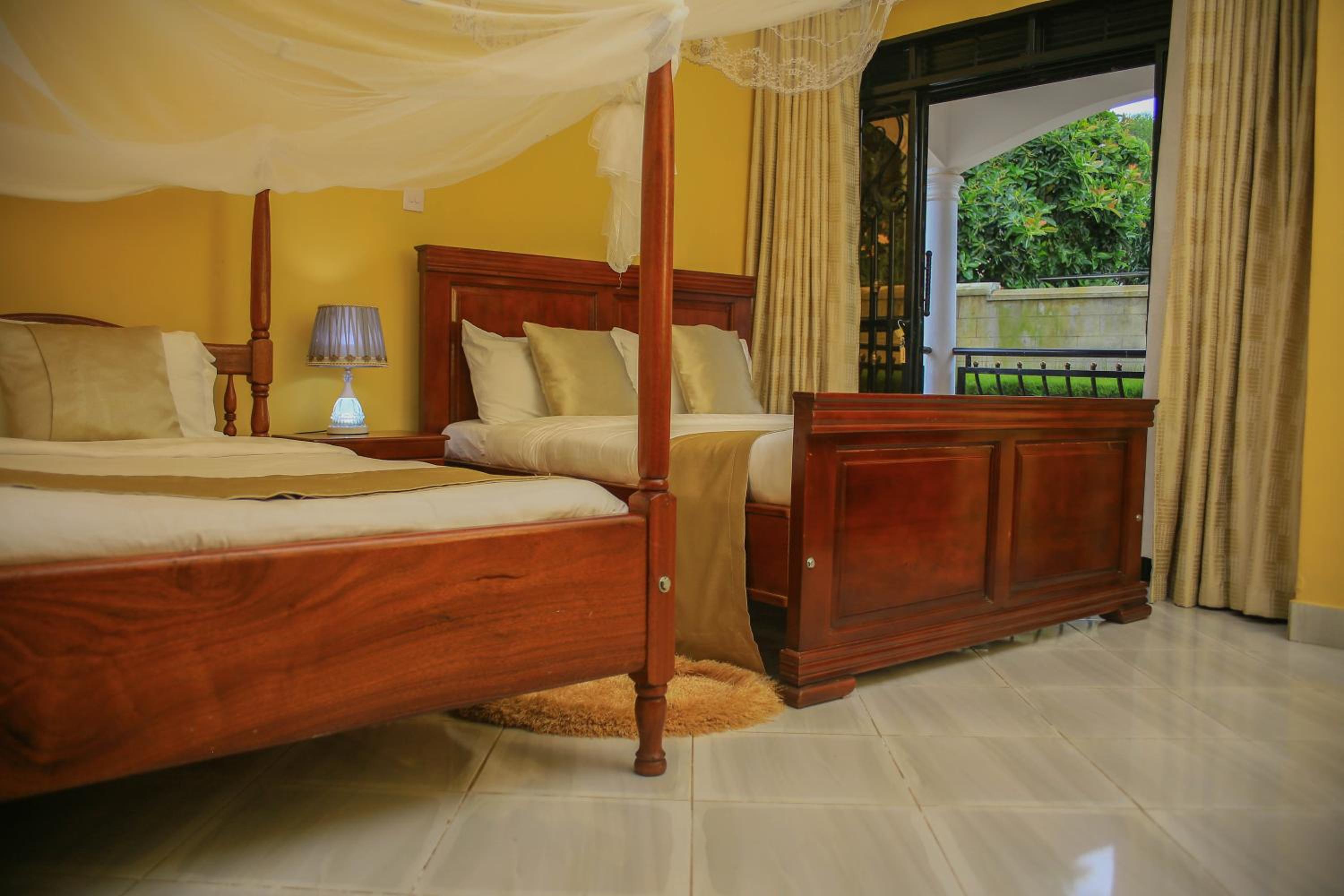 Double Or Twin Room photo 3