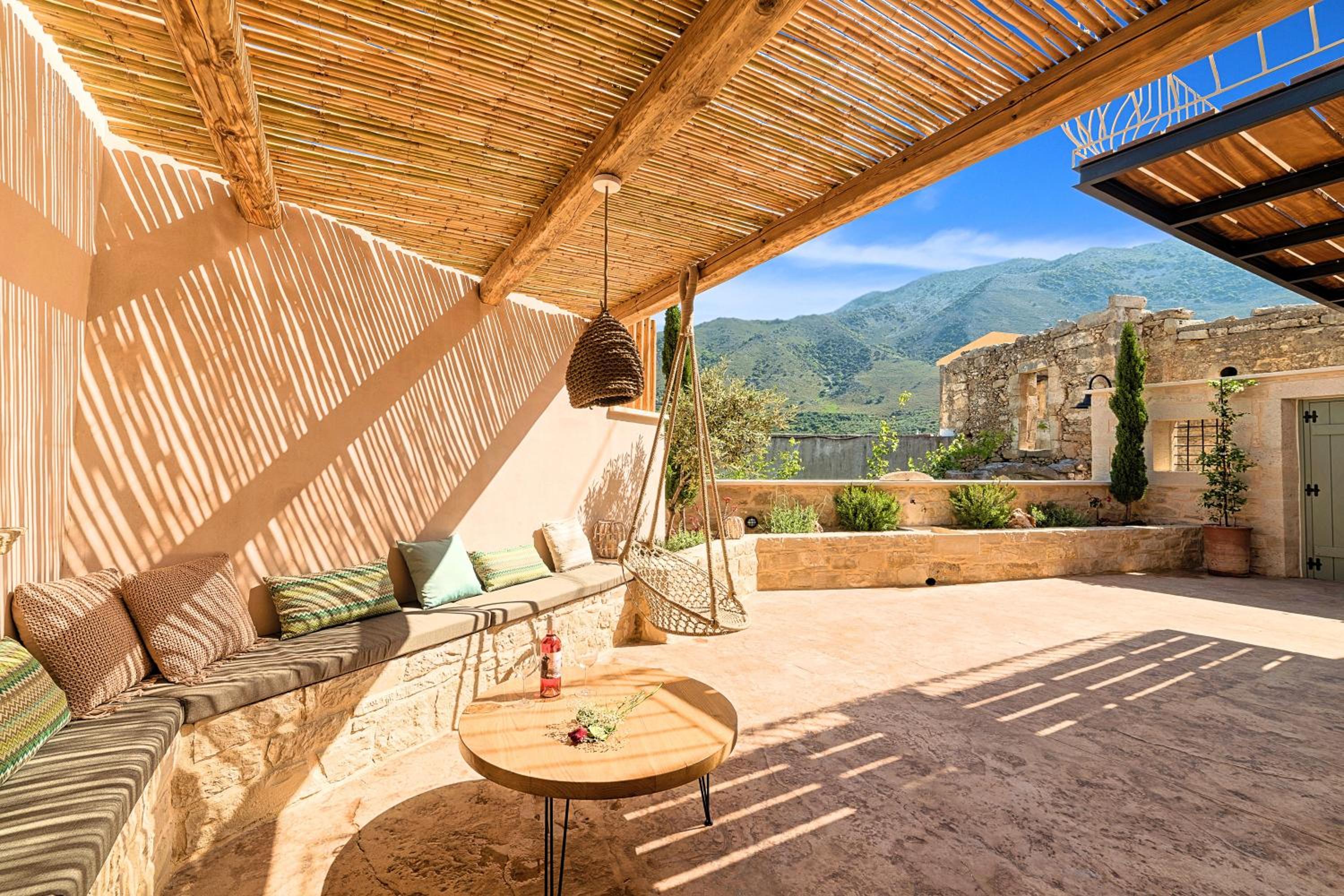 Three-Bedroom Villa photo 2