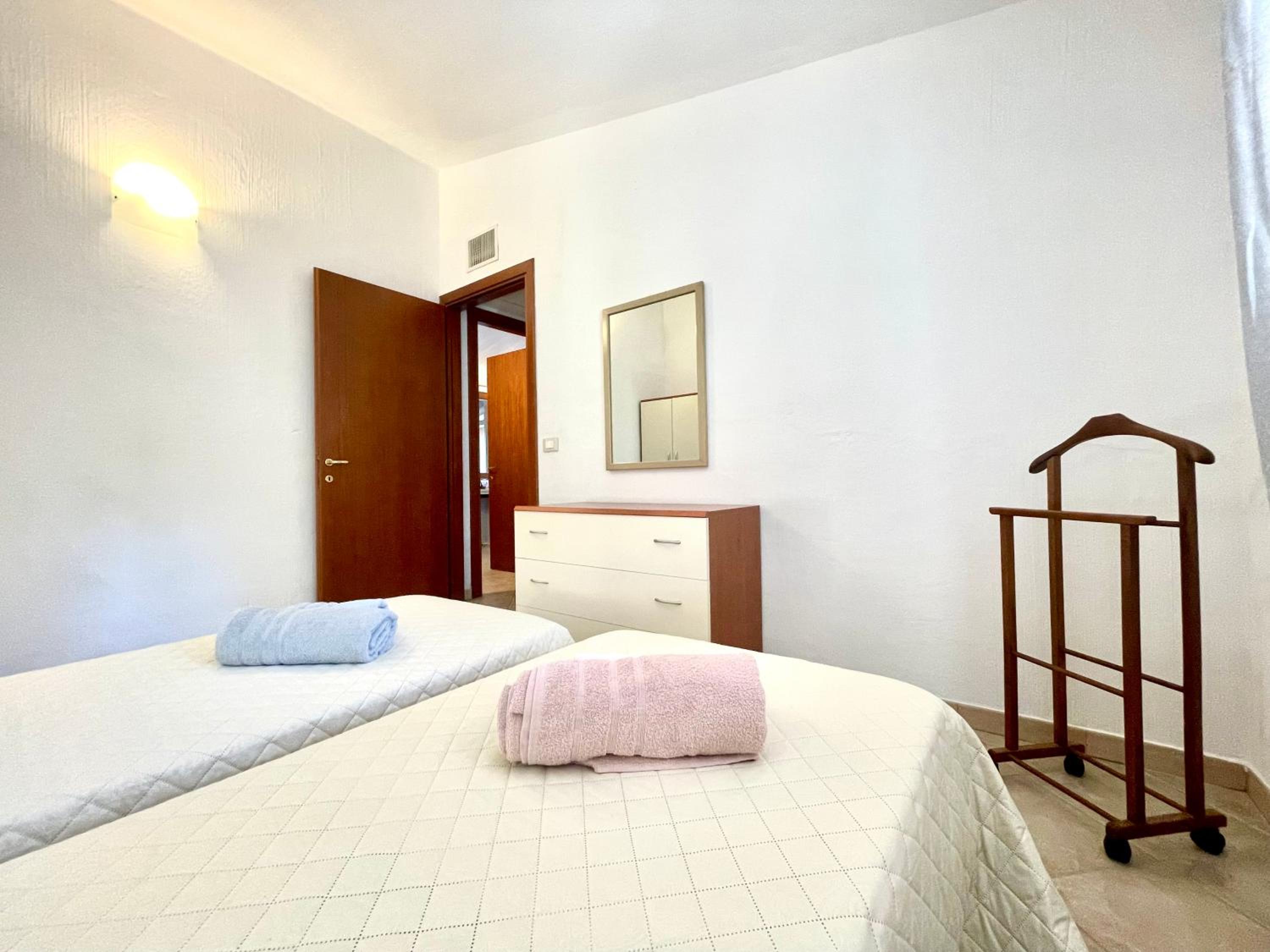 Two-Bedroom House photo 3