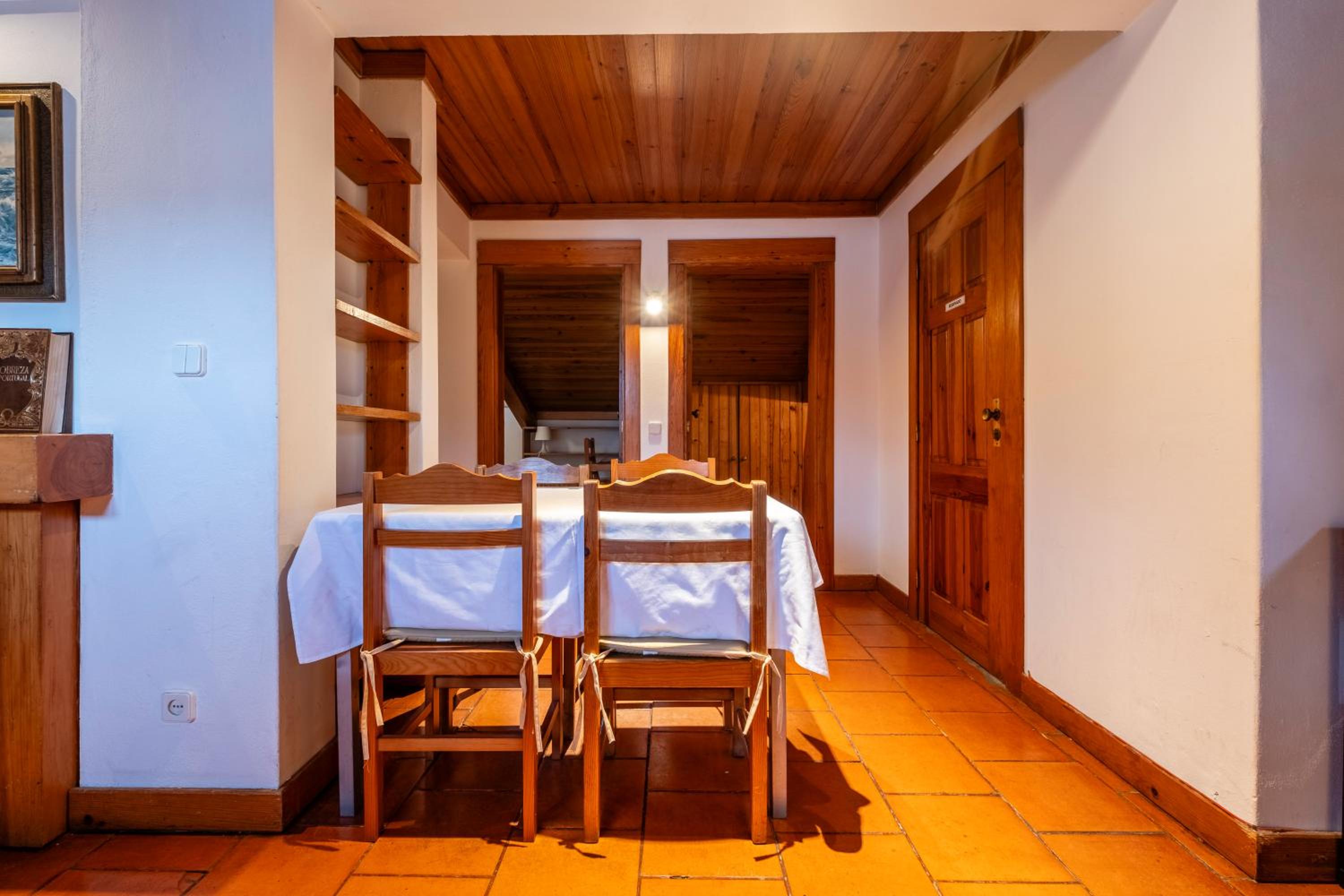 Deluxe Suite - Photo 16