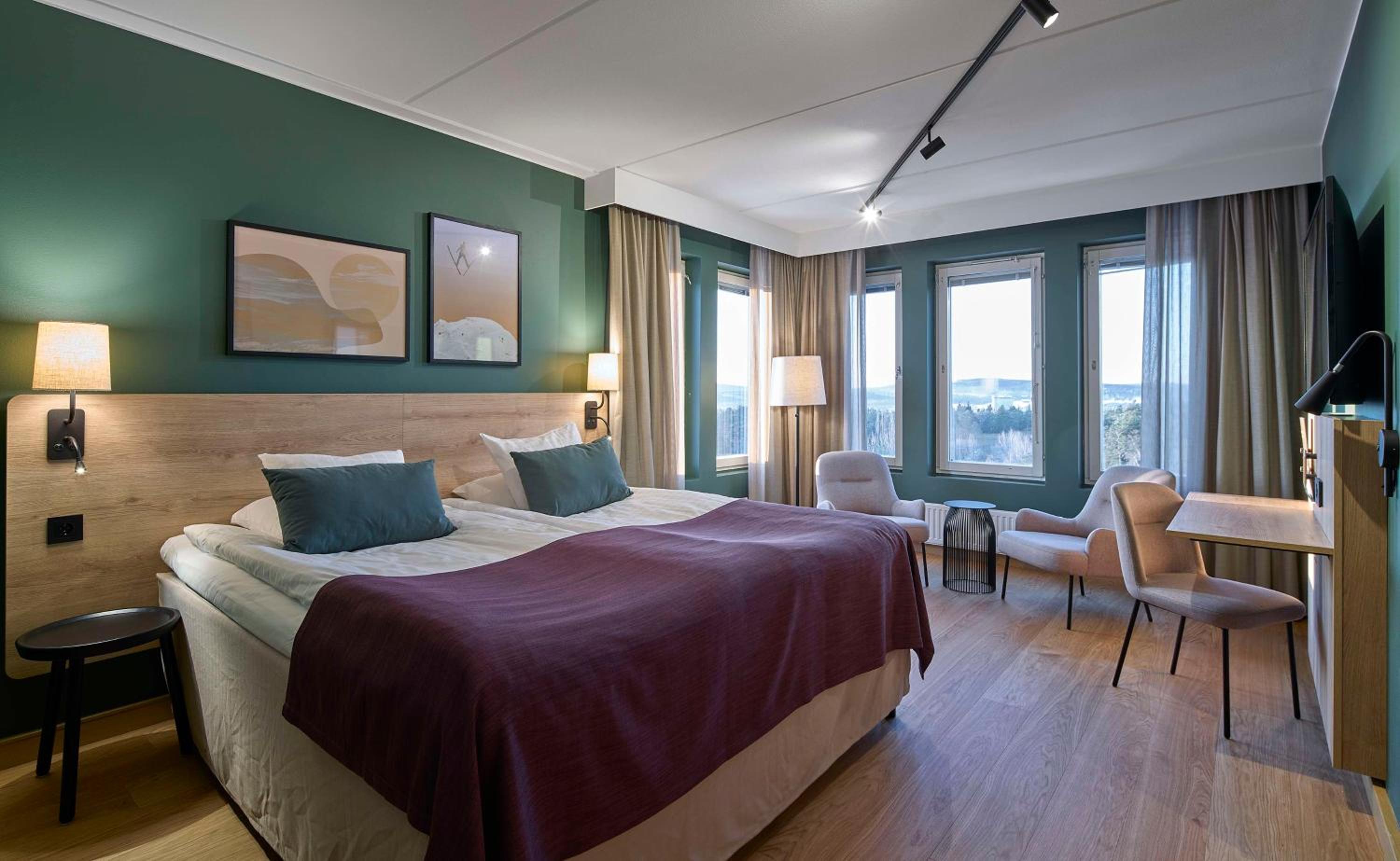 Superior King Room - Photo 1