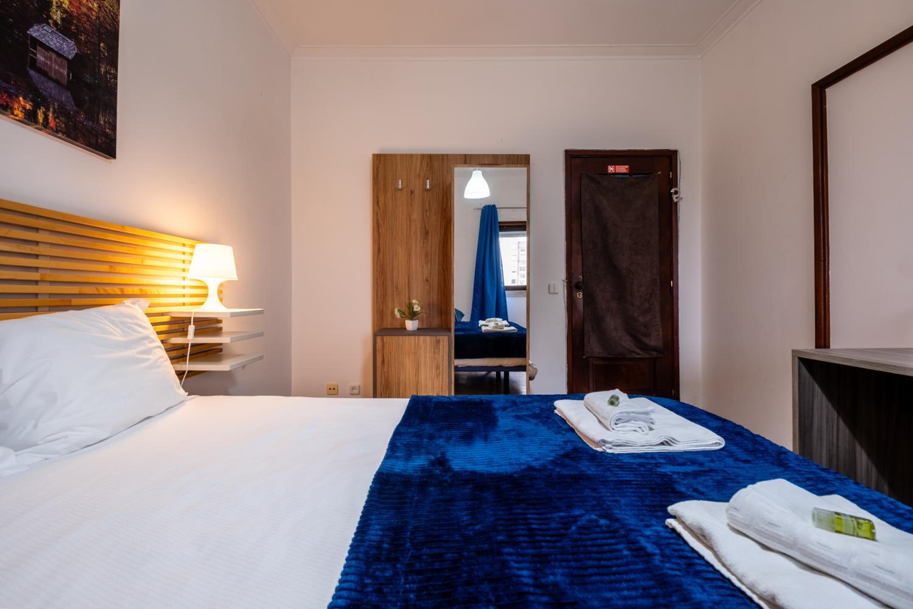 Double Room - Photo 11