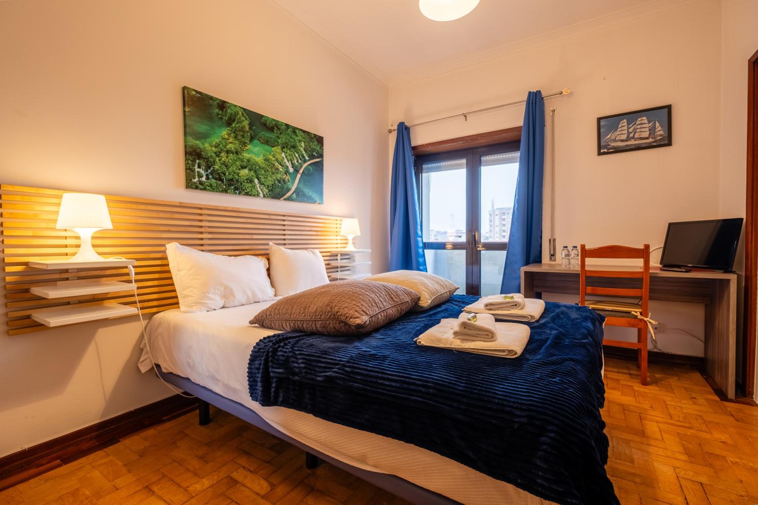 Double Room - Photo 5