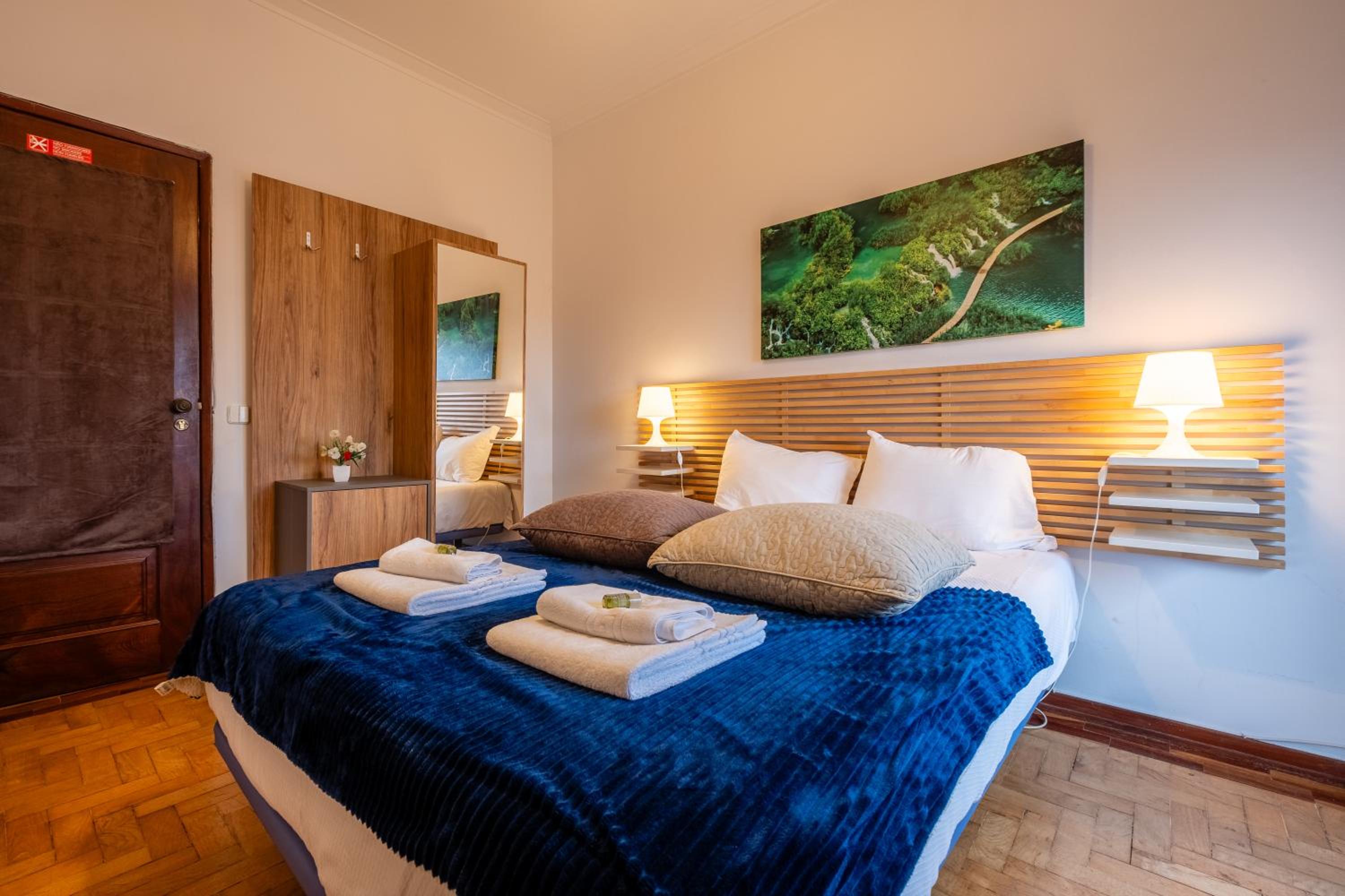 Double Room - Photo 2