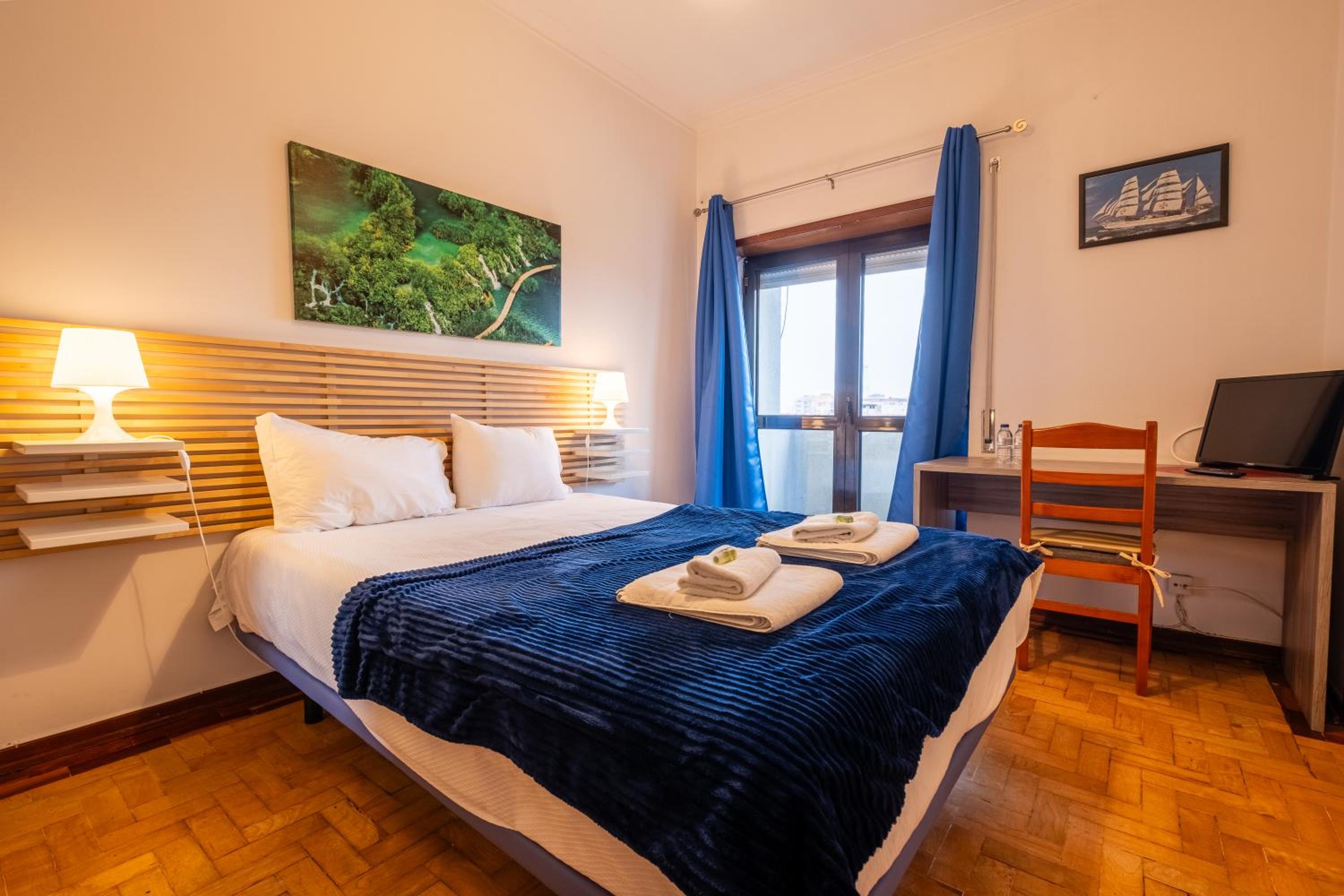 Double Room - Photo 6
