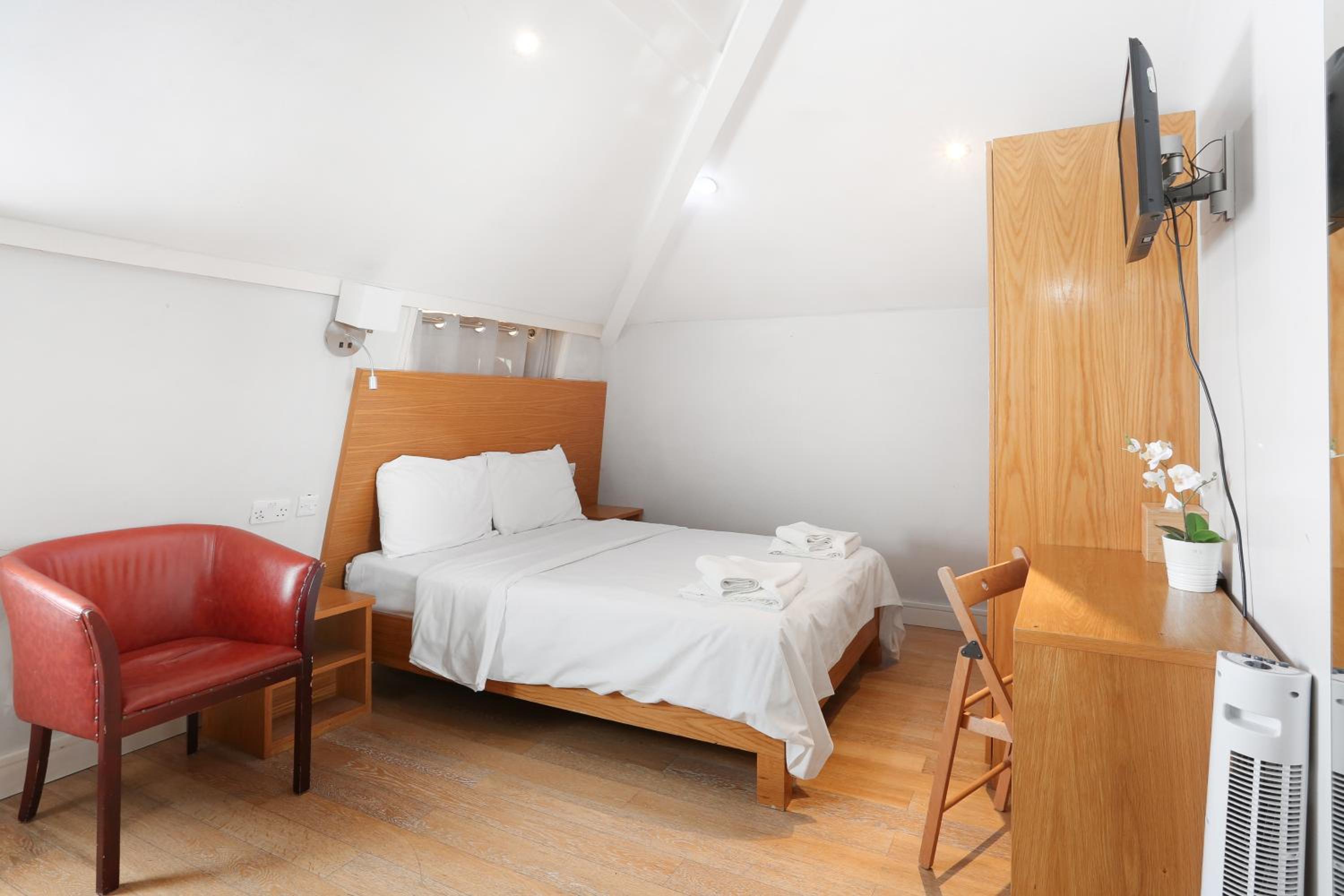 Executive Studio Apartment photo 2