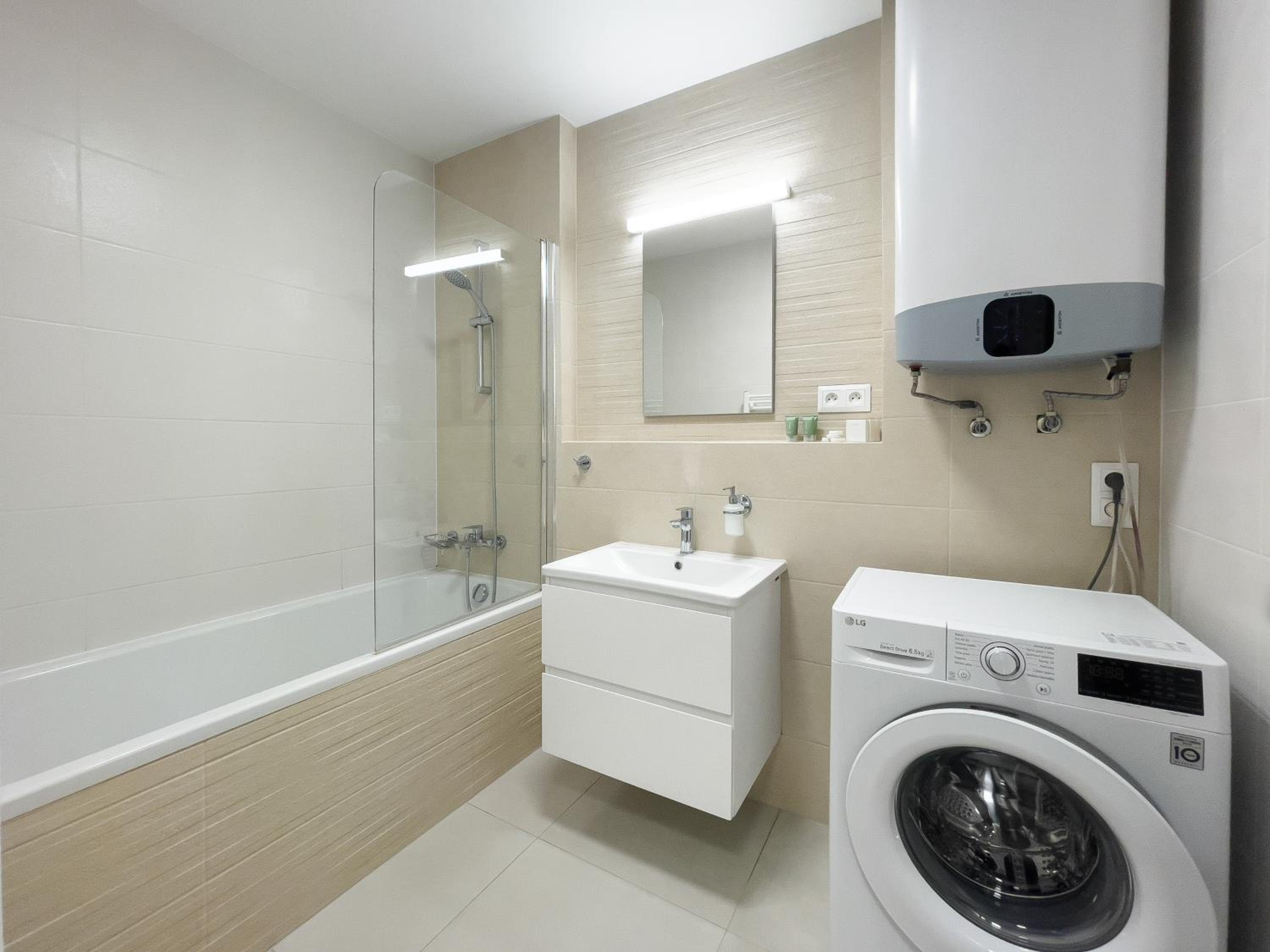 Two-Bedroom Apartment - Photo 7