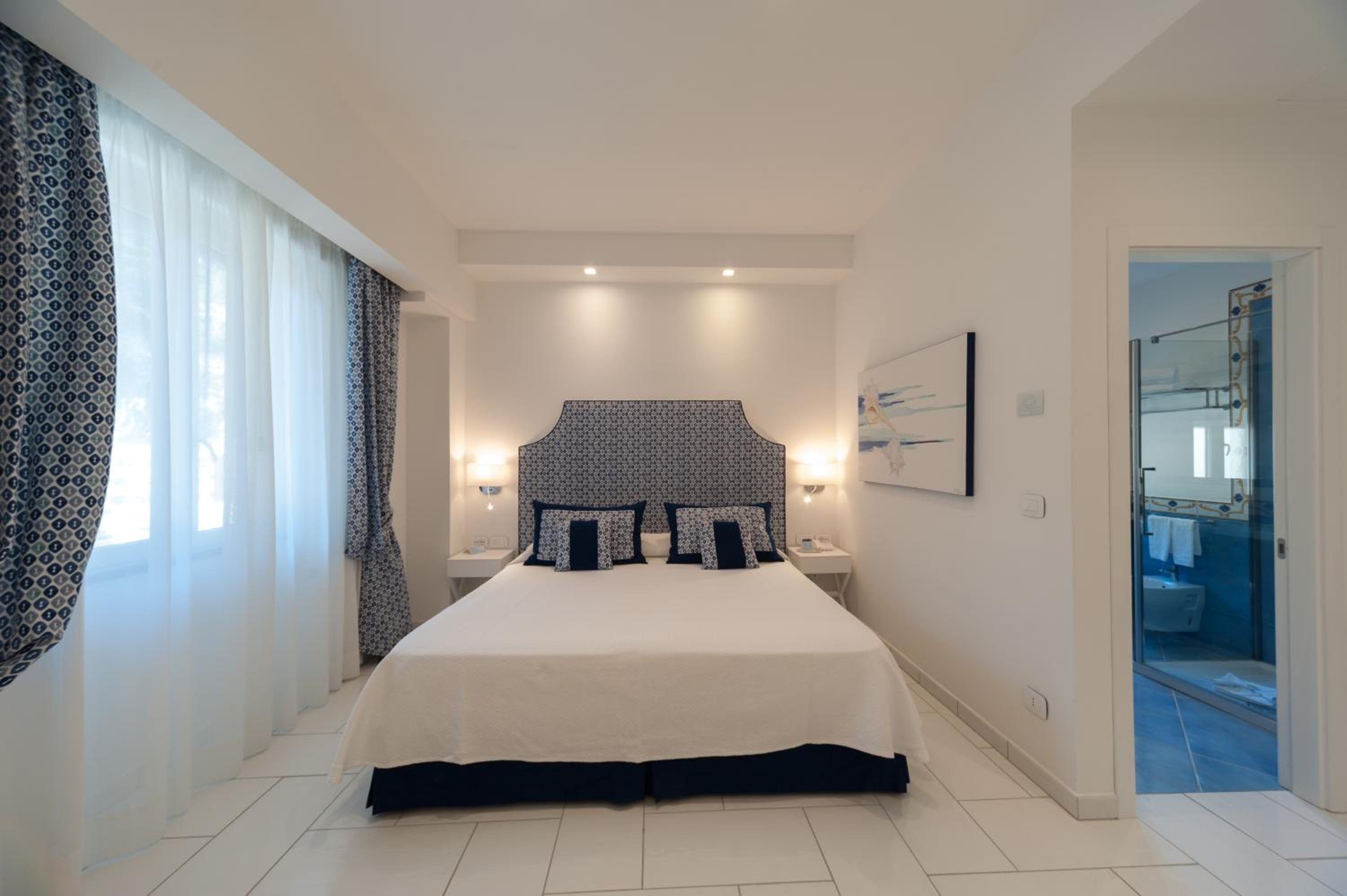 Classic Double Room - Photo 1