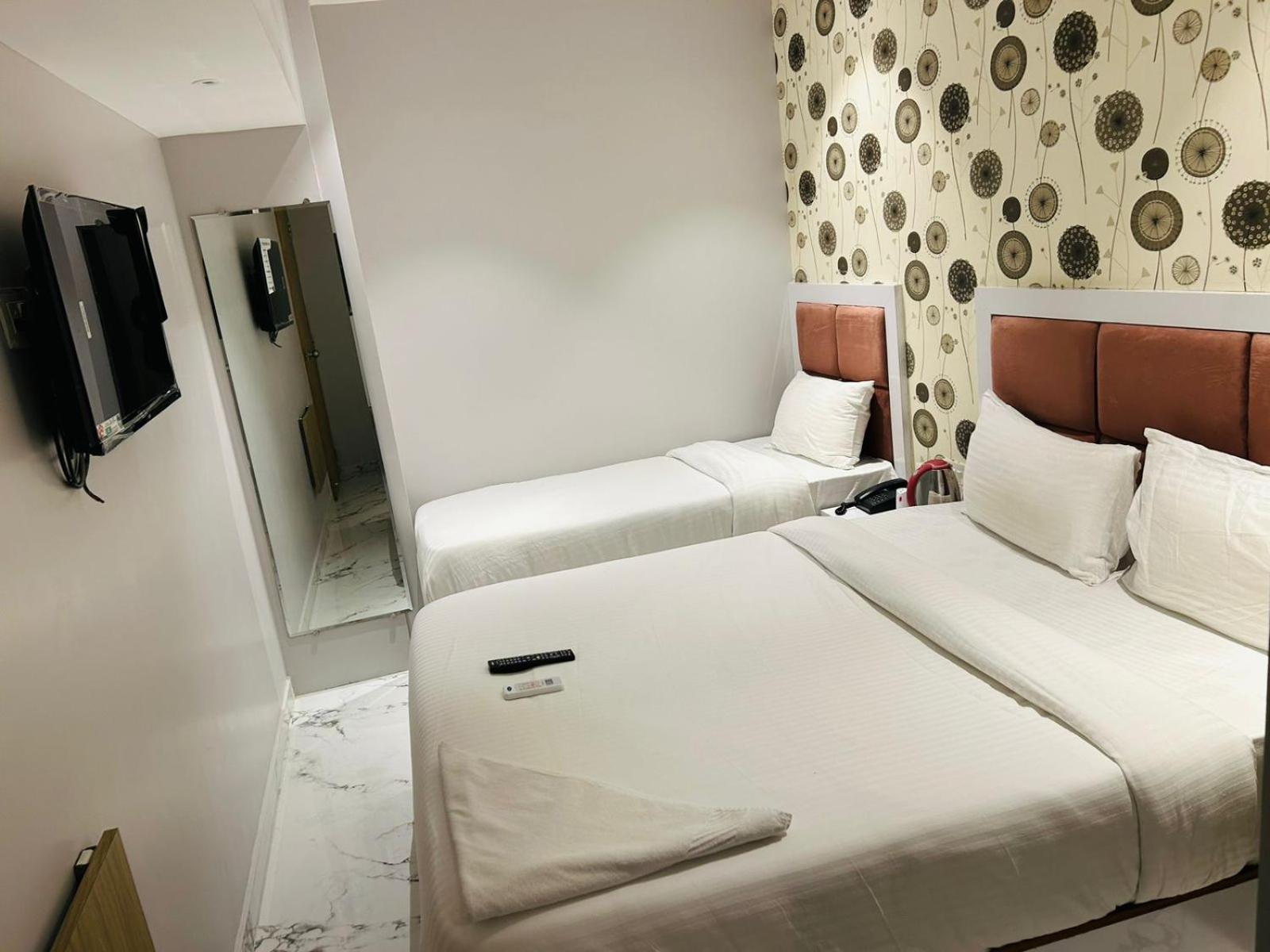 Triple Room - Photo 6