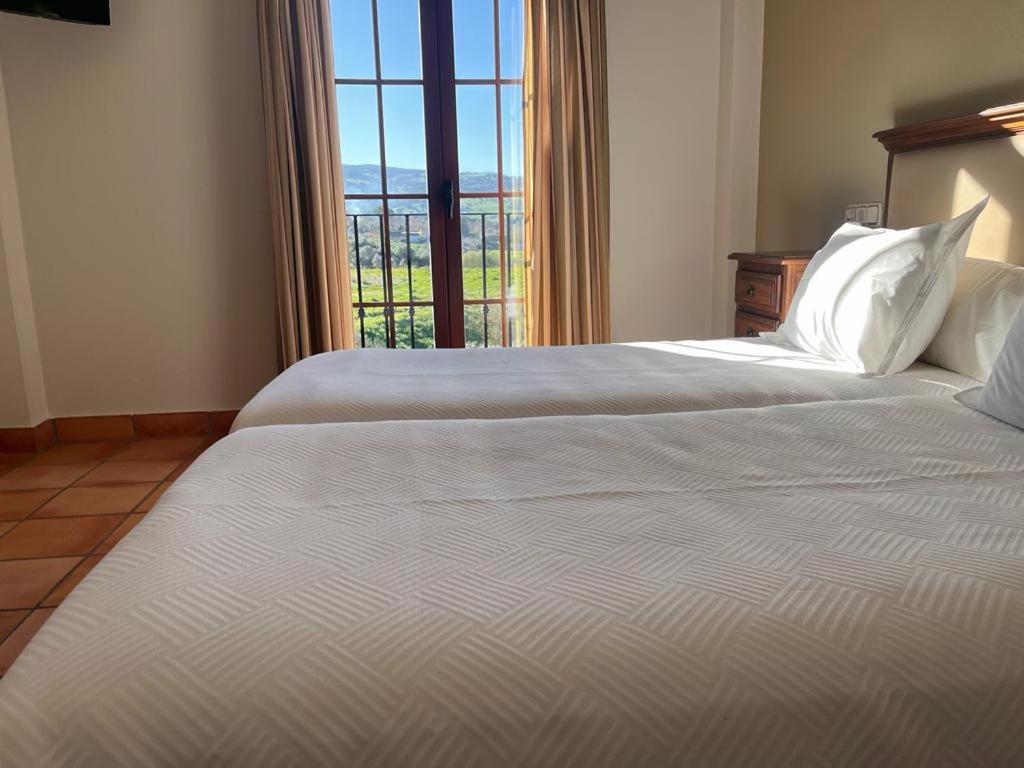 Double or Twin Room photo 2