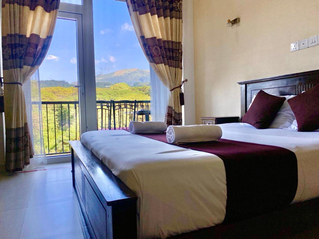 Double Room with Mountain View