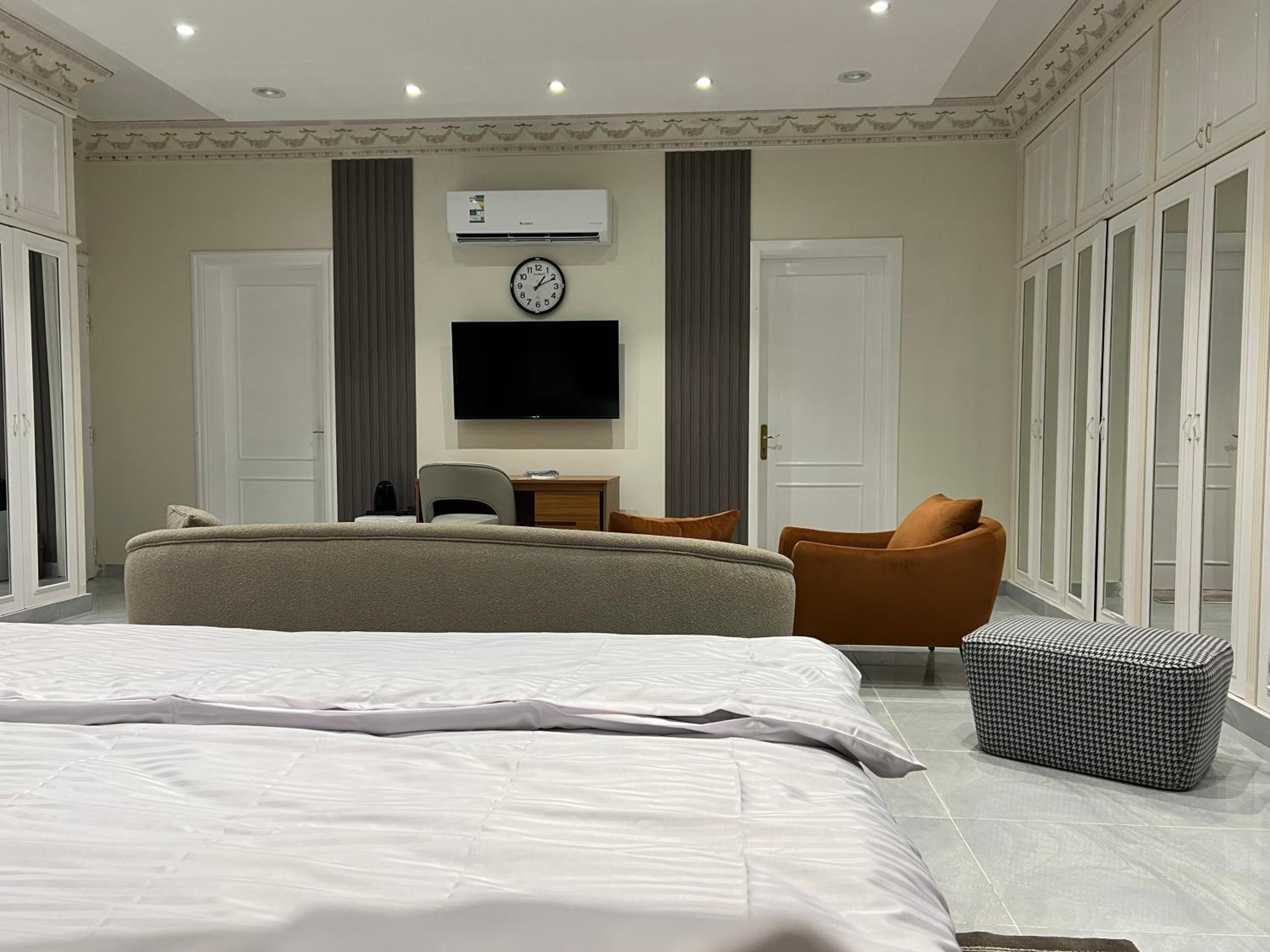 Apartment - Photo 28