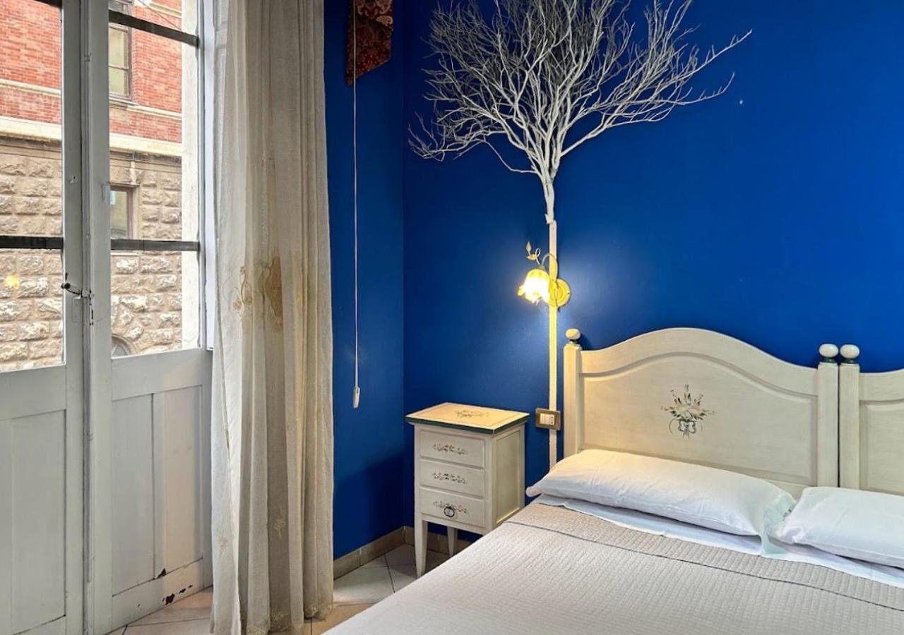 Standard Double Room - Photo 8