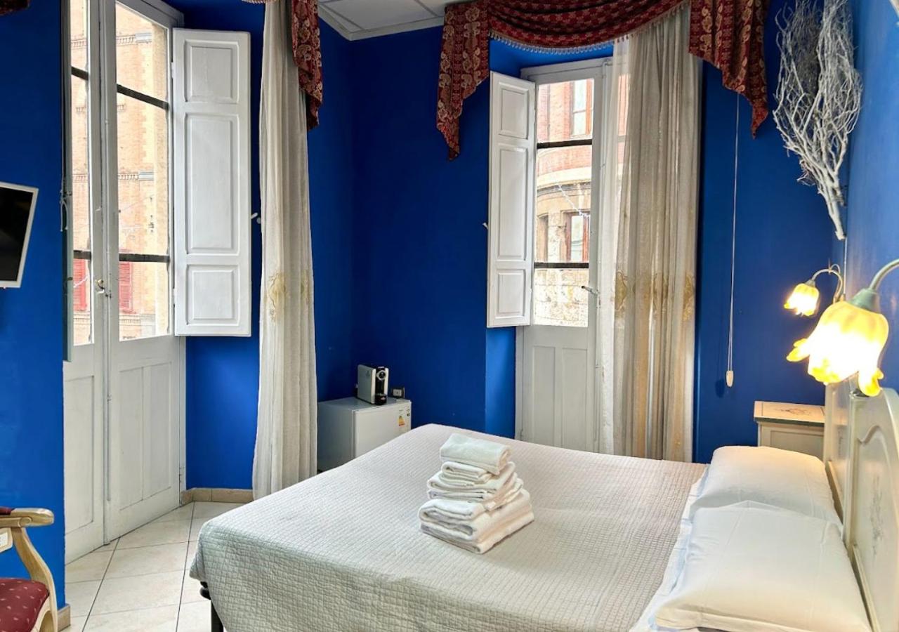 Standard Double Room - Photo 2
