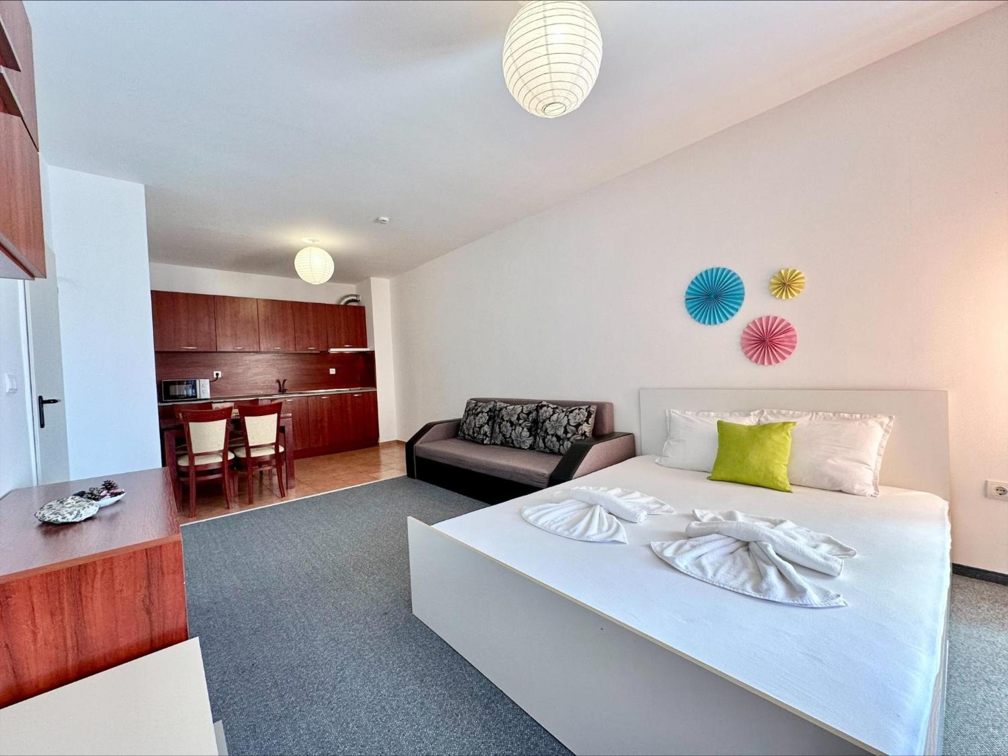 King Studio with Sofa Bed photo 2
