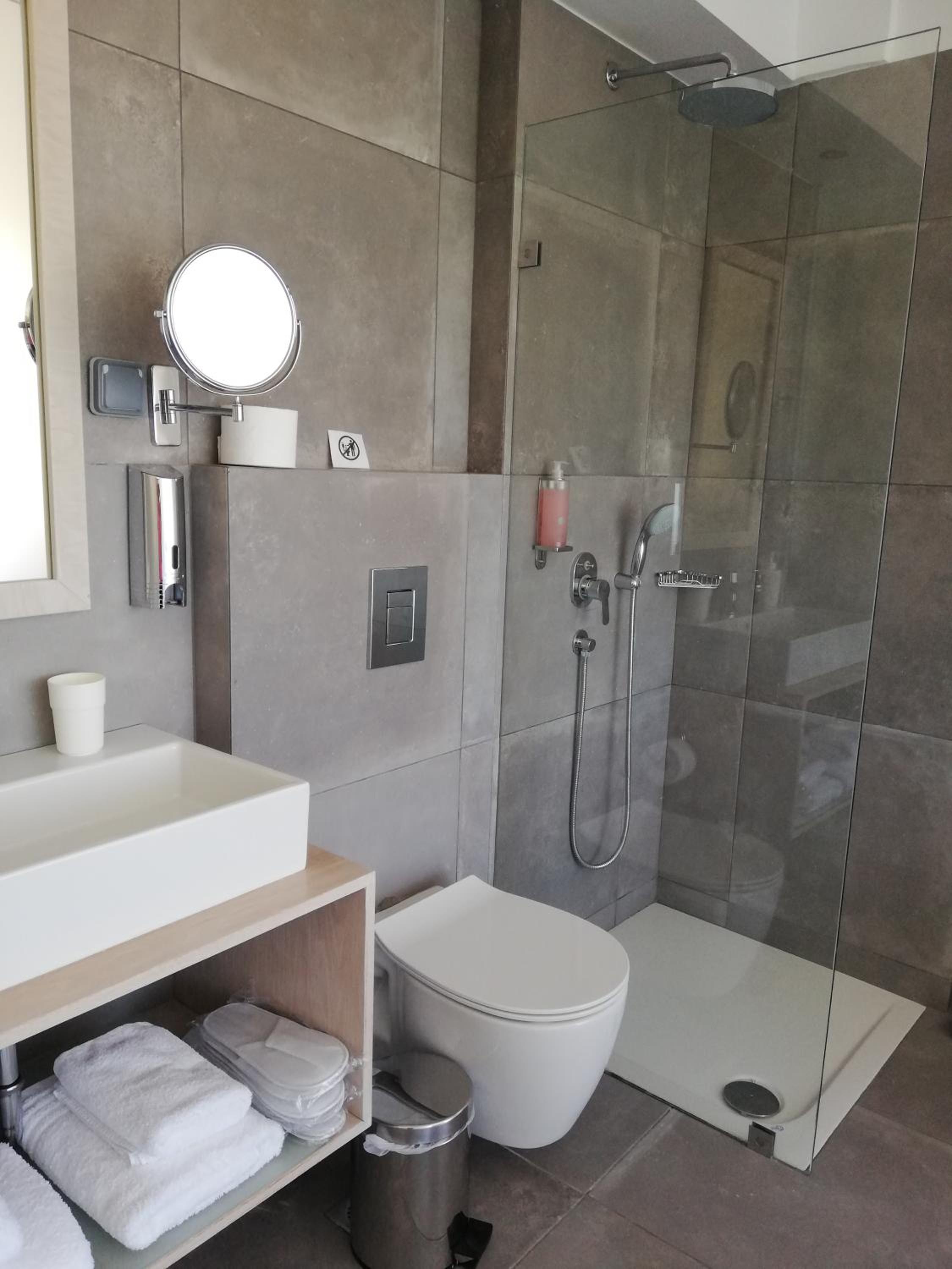 Superior Suite - Photo 2