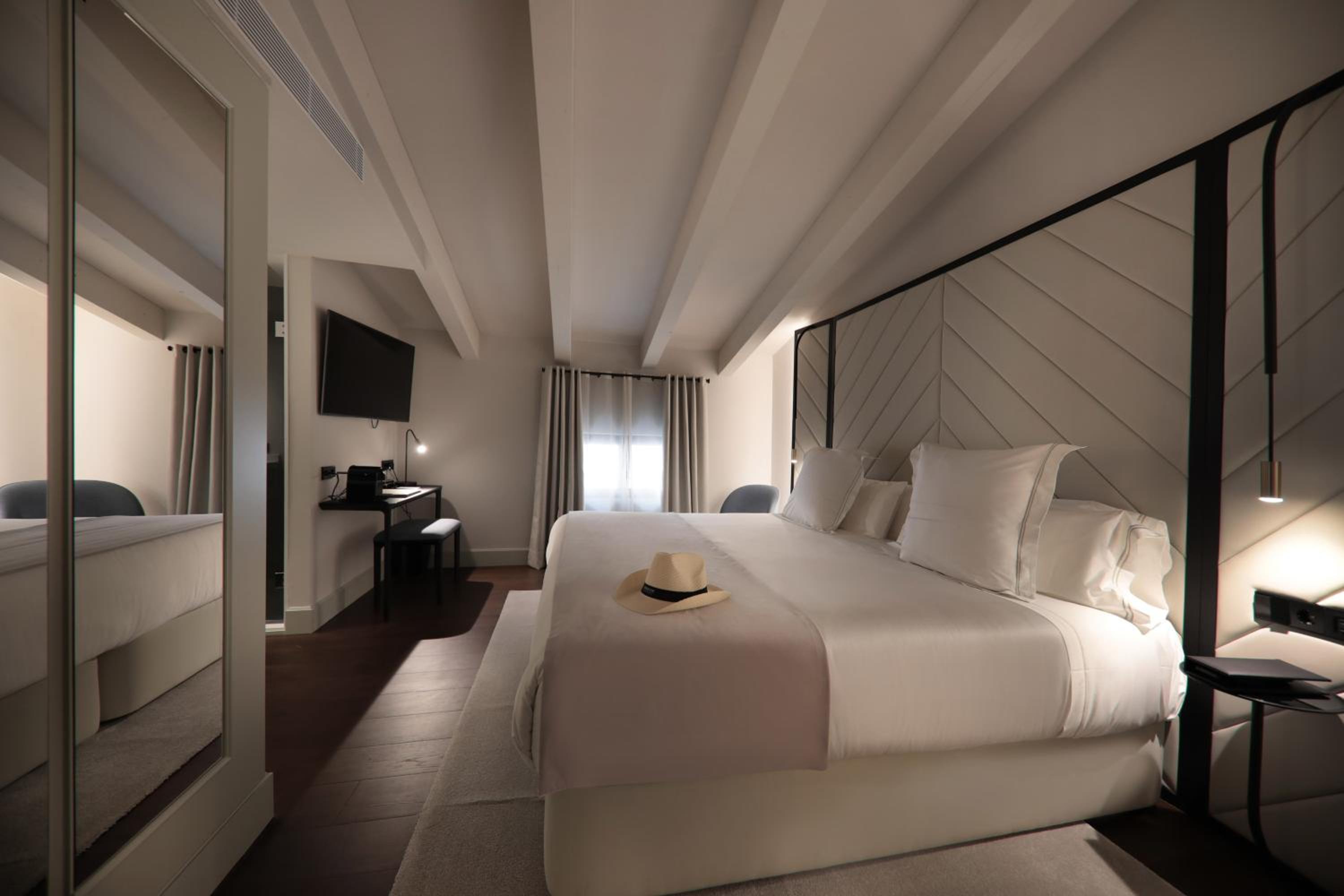 Available room