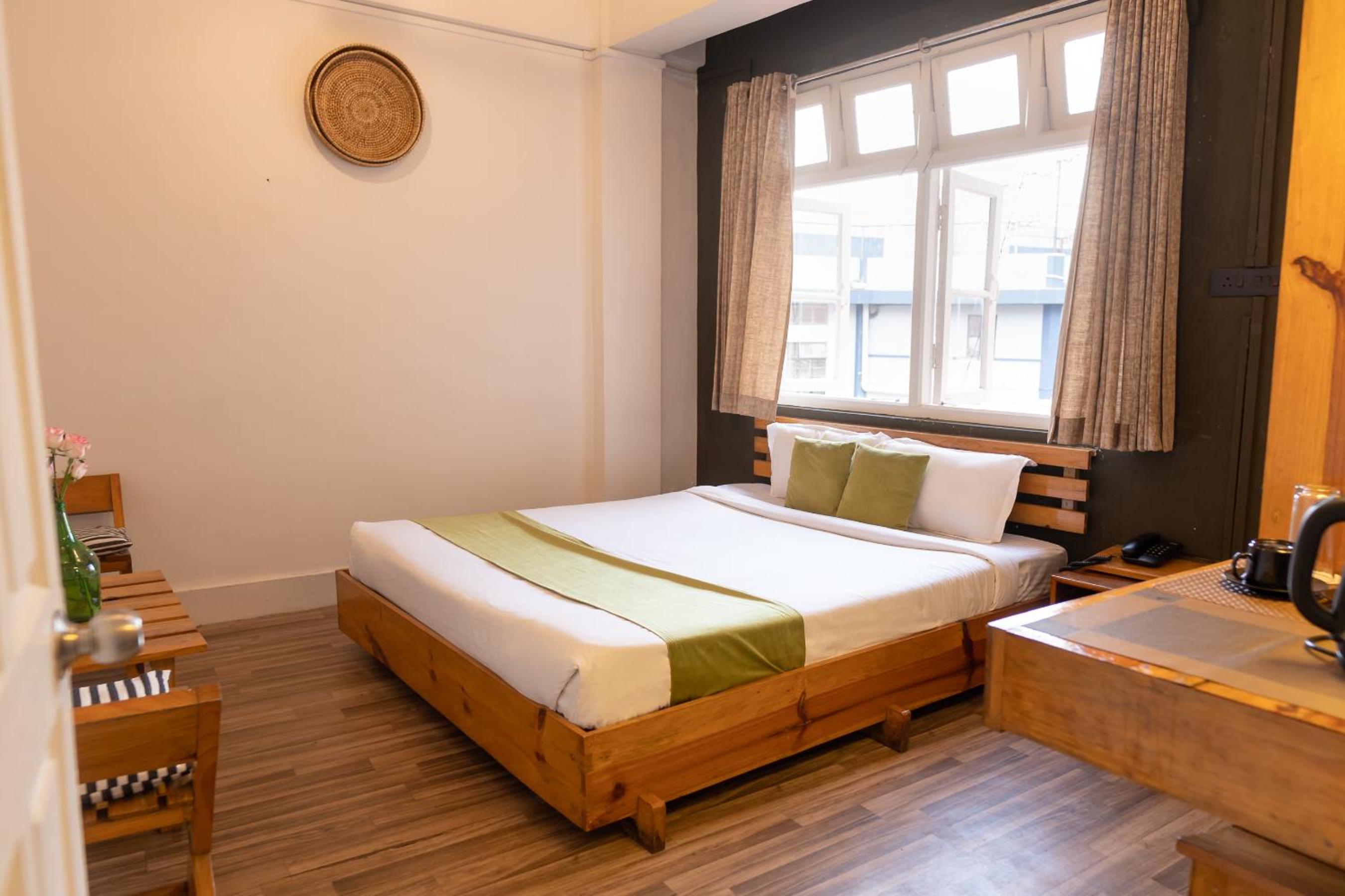 Budget Double Room photo 3