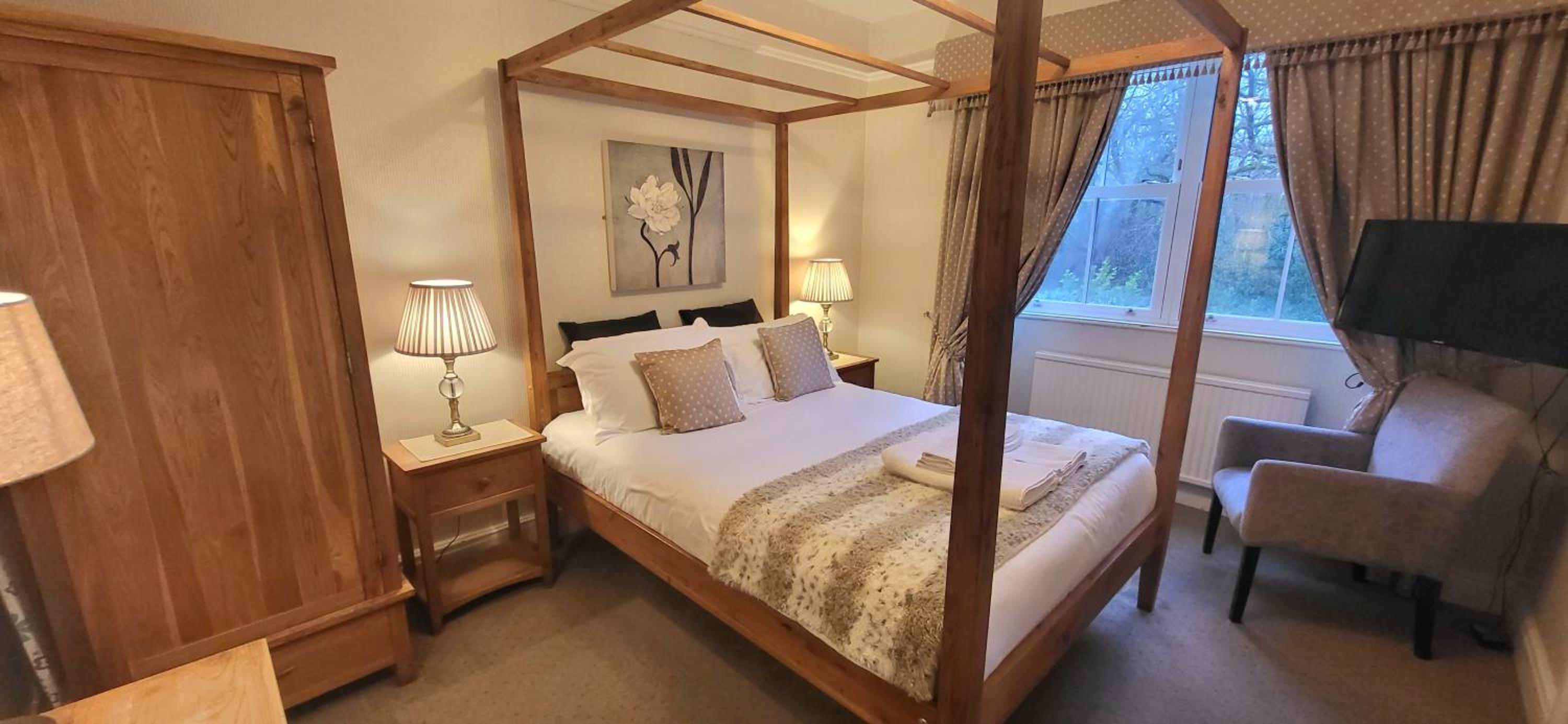 Four Poster Bedroom